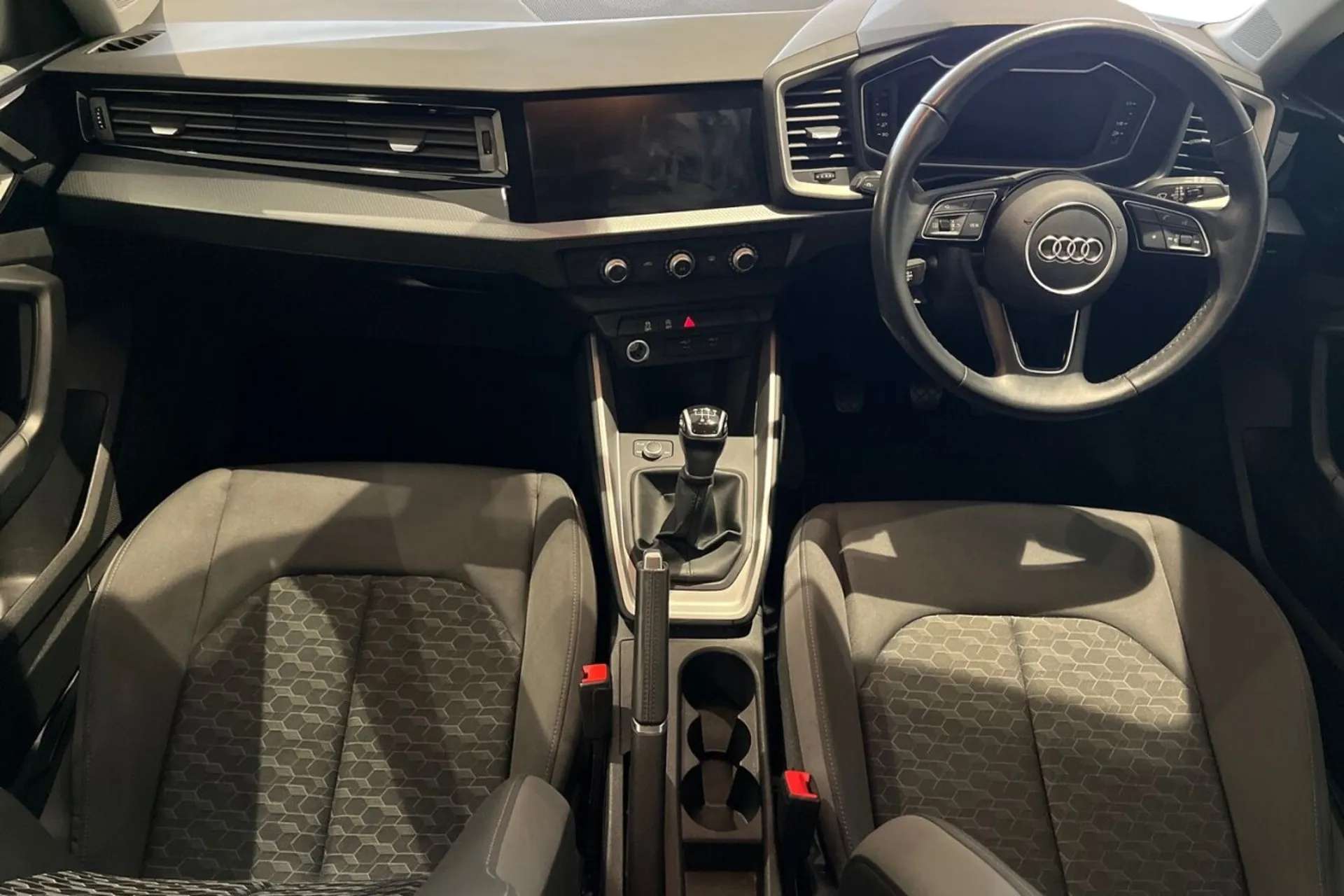 2021 AUDI A1 2021 AUDI A1