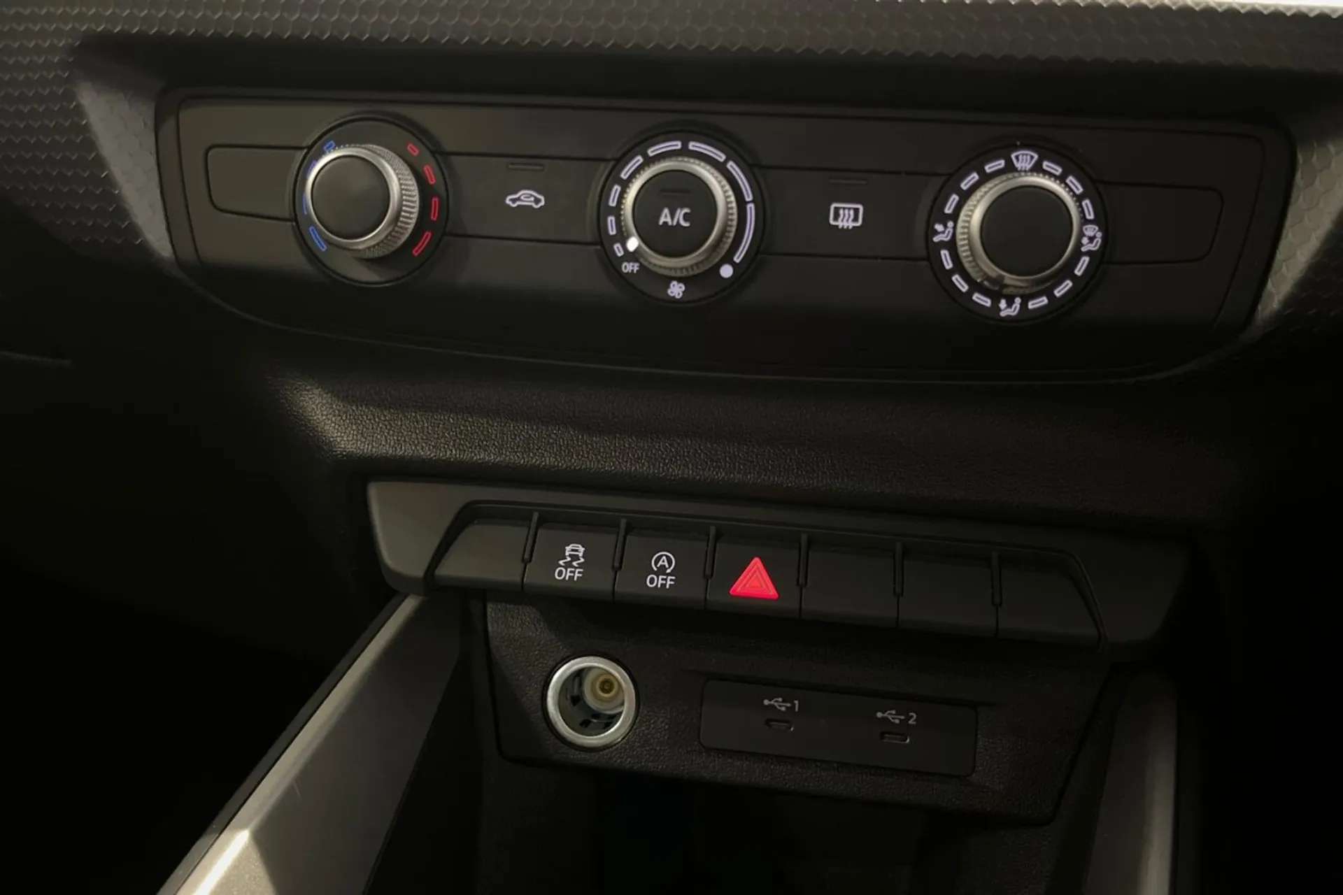 2021 AUDI A1 2021 AUDI A1