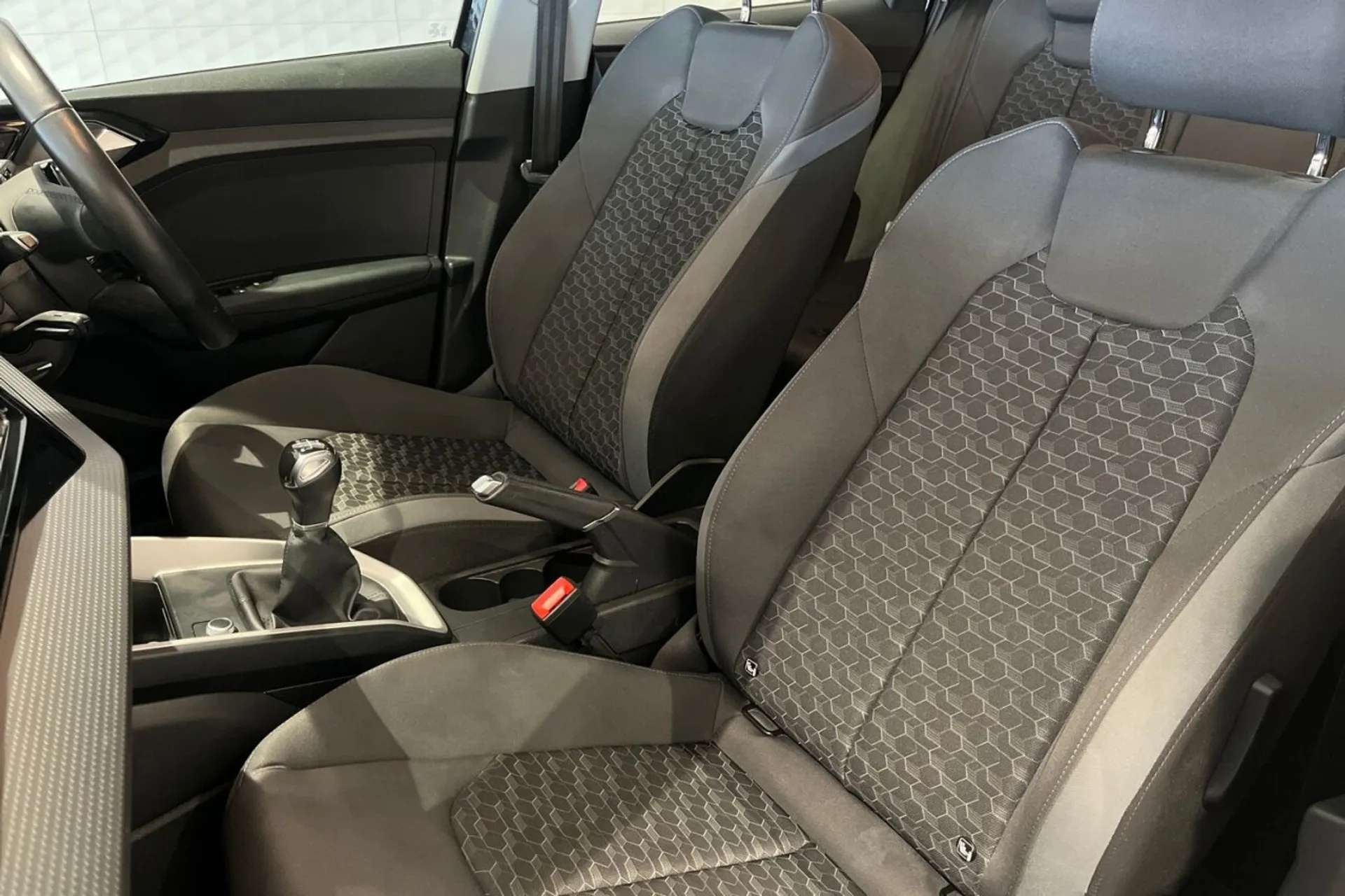 2021 AUDI A1 2021 AUDI A1