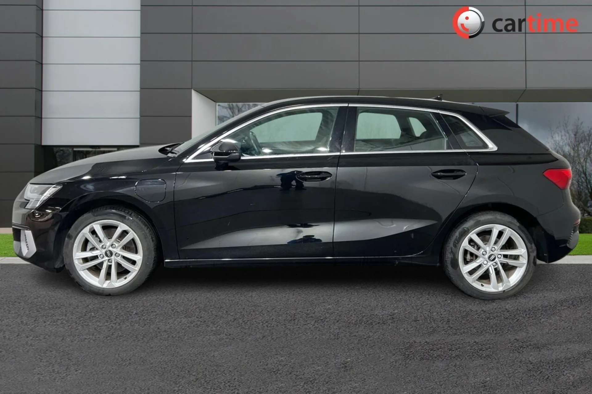 A 2021 AUDI A3 1.4 SPORTBACK TFSI E SPORT 5d 202 BHP Audi Virtual Cockpit, Apple CarPlay / Android Auto, Rear View Camera, Dual-Zone Climate Control, DAB Radio Brill A 2021 AUDI A3 1.4 SPORTBACK TFSI E SPORT 5d 202 BHP Audi Virtual Cockpit, Apple CarPlay / Android Auto, Rear View Camera, Dual-Zone Climate Control, DAB Radio Brill