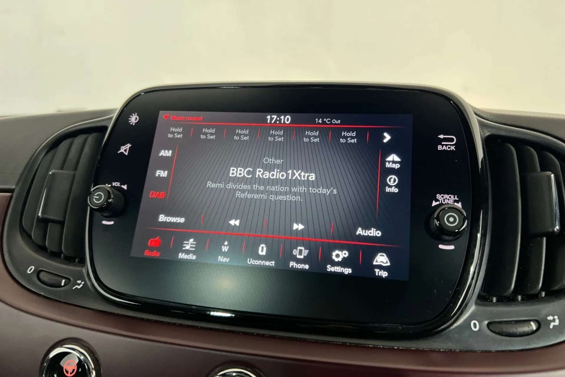 2021 FIAT 500 2021 FIAT 500