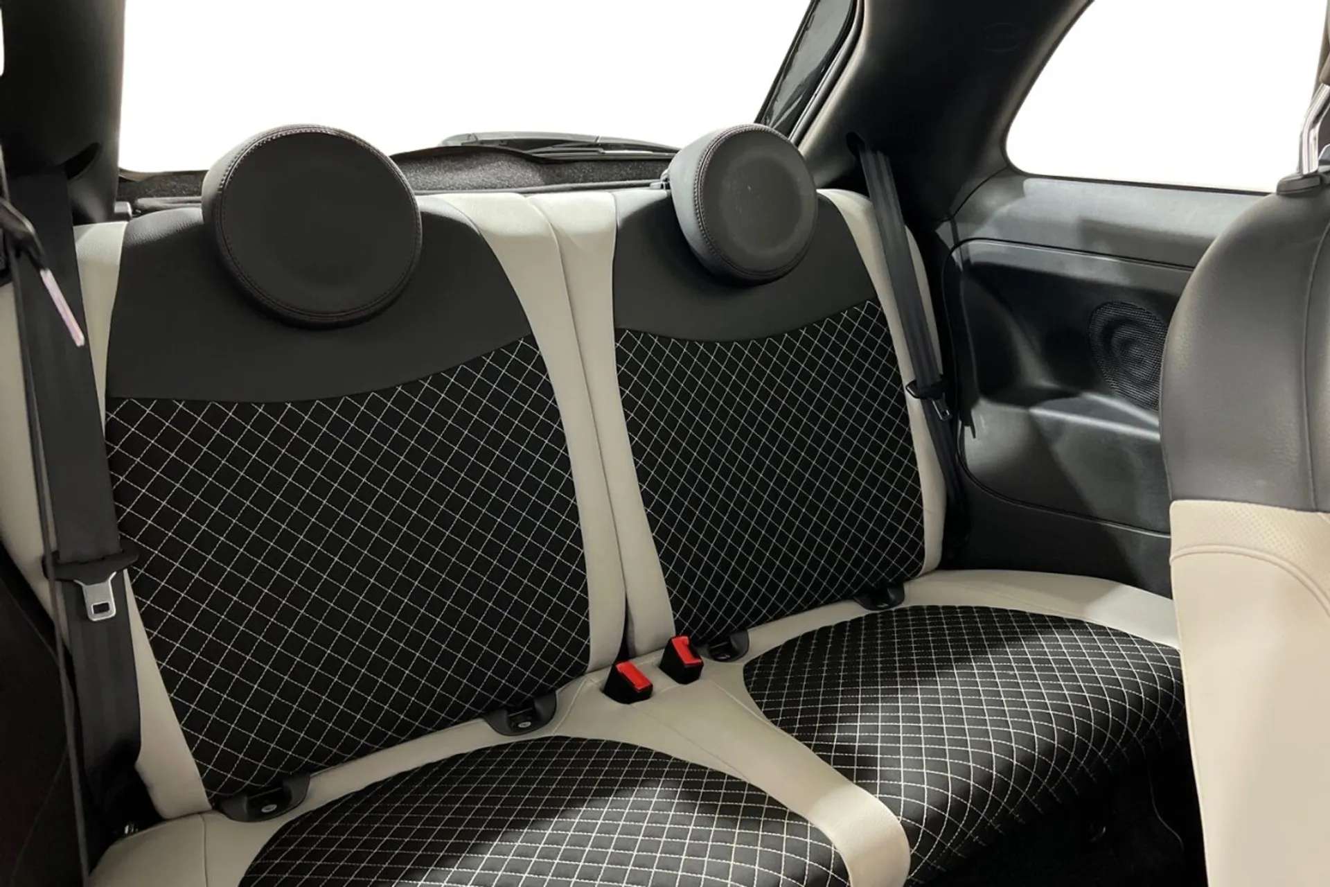 2021 FIAT 500 2021 FIAT 500