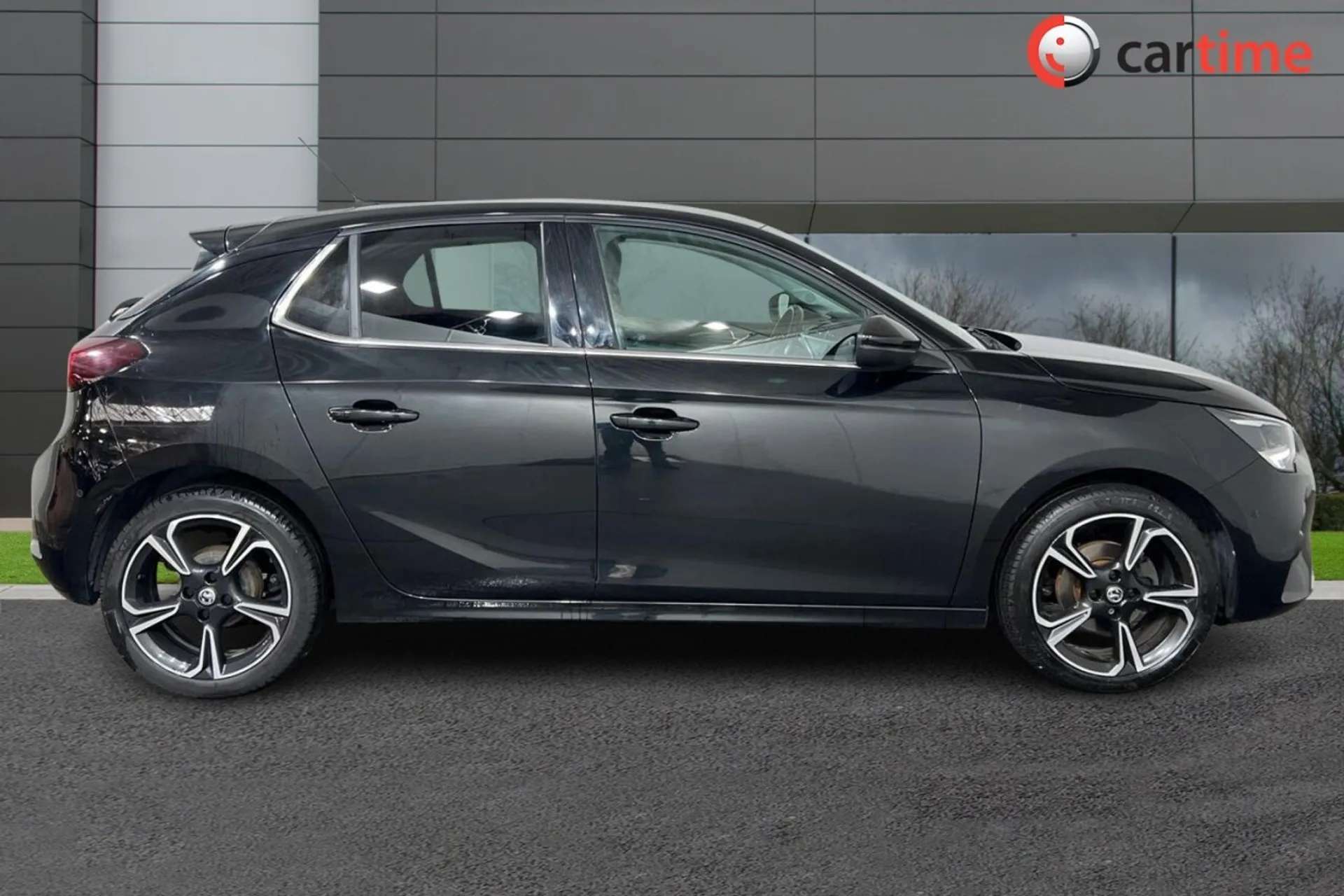 A 2022 VAUXHALL CORSA 1.2 ELITE EDITION 5d 74 BHP Touchscreen, Reverse Camera, Apple CarPlay / Android Auto, Half Leather, 17In Alloy Wheels Diamond Black, 17in Alloys A 2022 VAUXHALL CORSA 1.2 ELITE EDITION 5d 74 BHP Touchscreen, Reverse Camera, Apple CarPlay / Android Auto, Half Leather, 17In Alloy Wheels Diamond Black, 17in Alloys