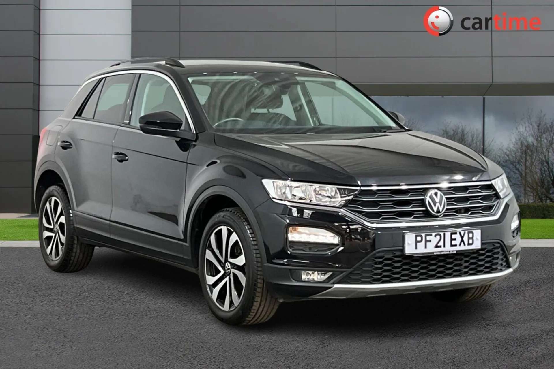 A 2021 VOLKSWAGEN T-ROC 1.0 ACTIVE TSI EVO 5d 109 BHP 8in Touchscreen, Apple CarPlay / Android Auto, Front / Rear Park Sensors, Bluetooth, Cruise Control Deep Black, 17in All A 2021 VOLKSWAGEN T-ROC 1.0 ACTIVE TSI EVO 5d 109 BHP 8in Touchscreen, Apple CarPlay / Android Auto, Front / Rear Park Sensors, Bluetooth, Cruise Control Deep Black, 17in All
