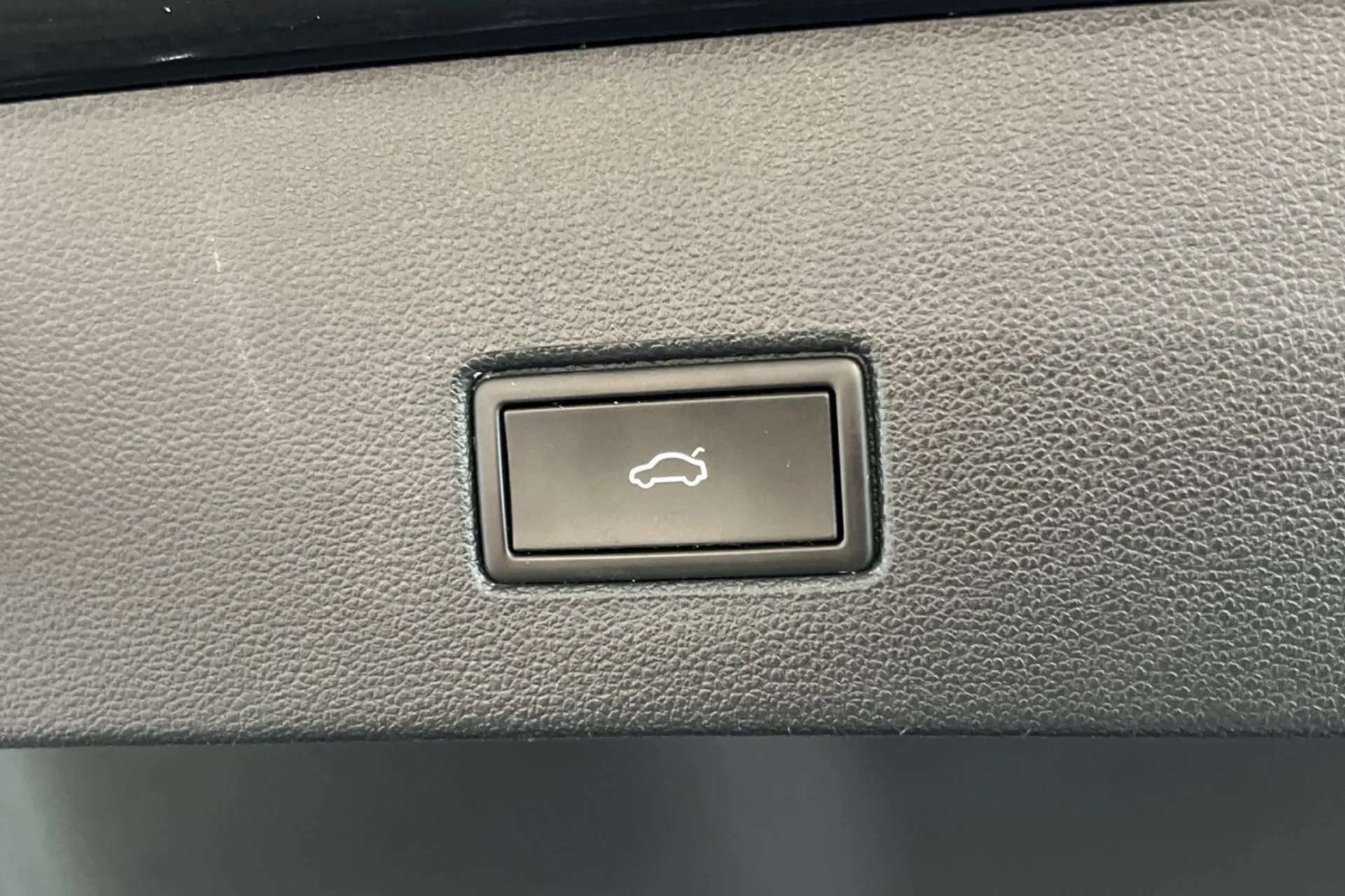 2021 VOLKSWAGEN T-ROC 2021 VOLKSWAGEN T-ROC