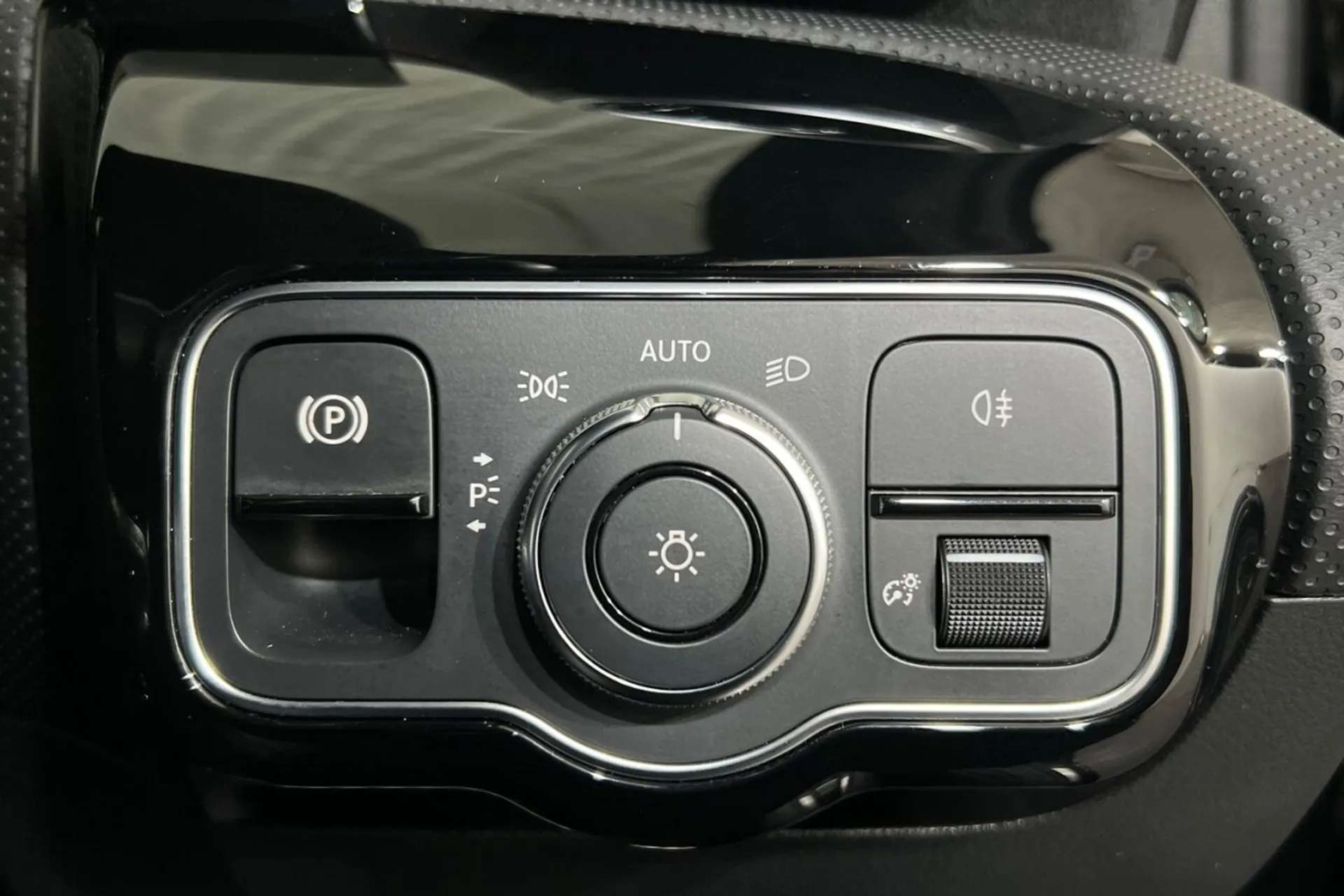 0 MERCEDES-BENZ A-CLASS 0 MERCEDES-BENZ A-CLASS