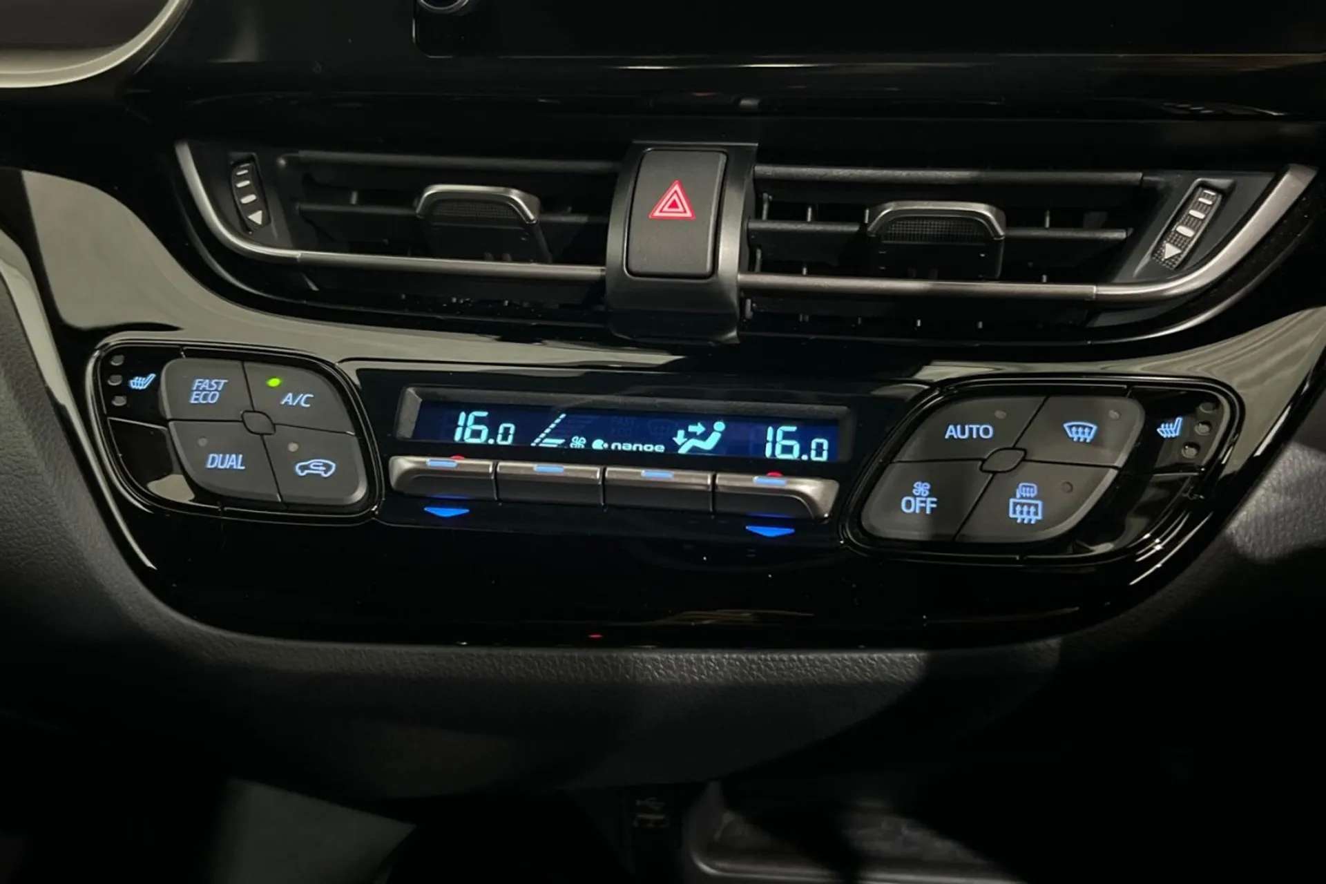 2022 TOYOTA CHR 2022 TOYOTA CHR