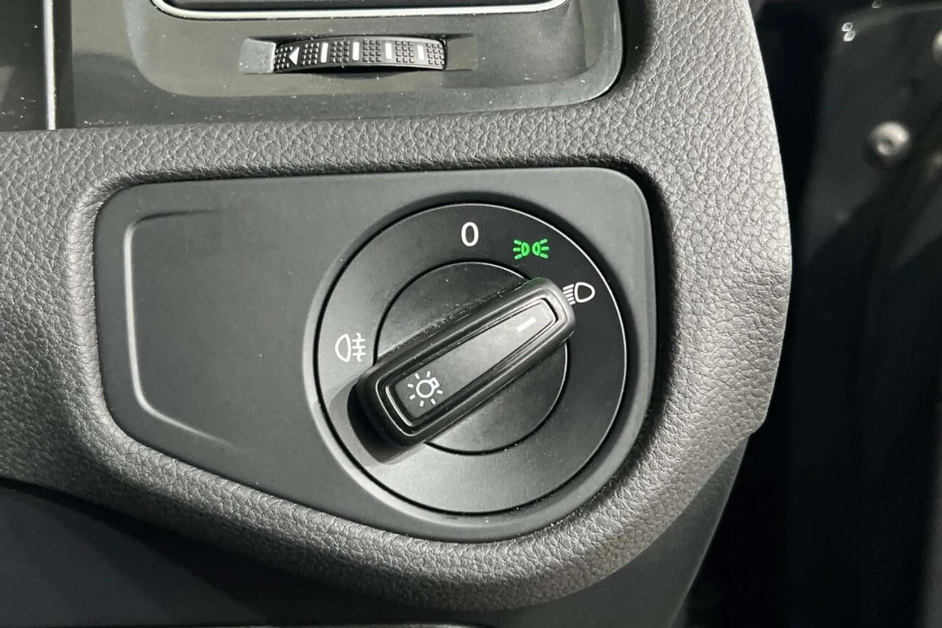 2020 VOLKSWAGEN GOLF 2020 VOLKSWAGEN GOLF