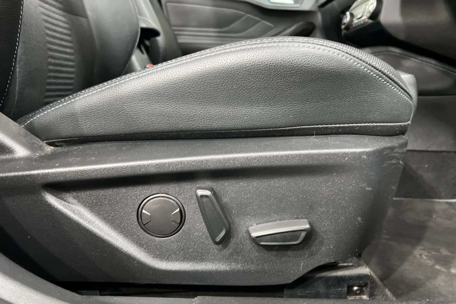 2021 FORD FOCUS ACTIVE 2021 FORD FOCUS ACTIVE