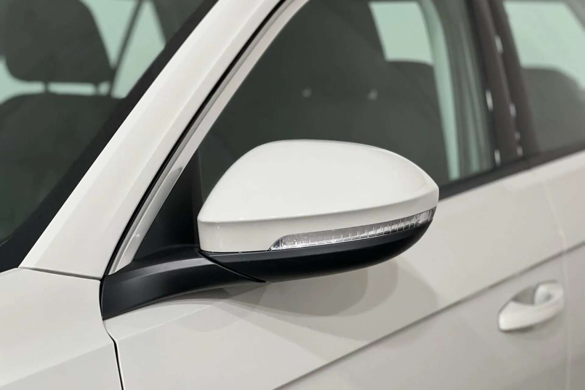 2023 VOLKSWAGEN T-ROC 2023 VOLKSWAGEN T-ROC