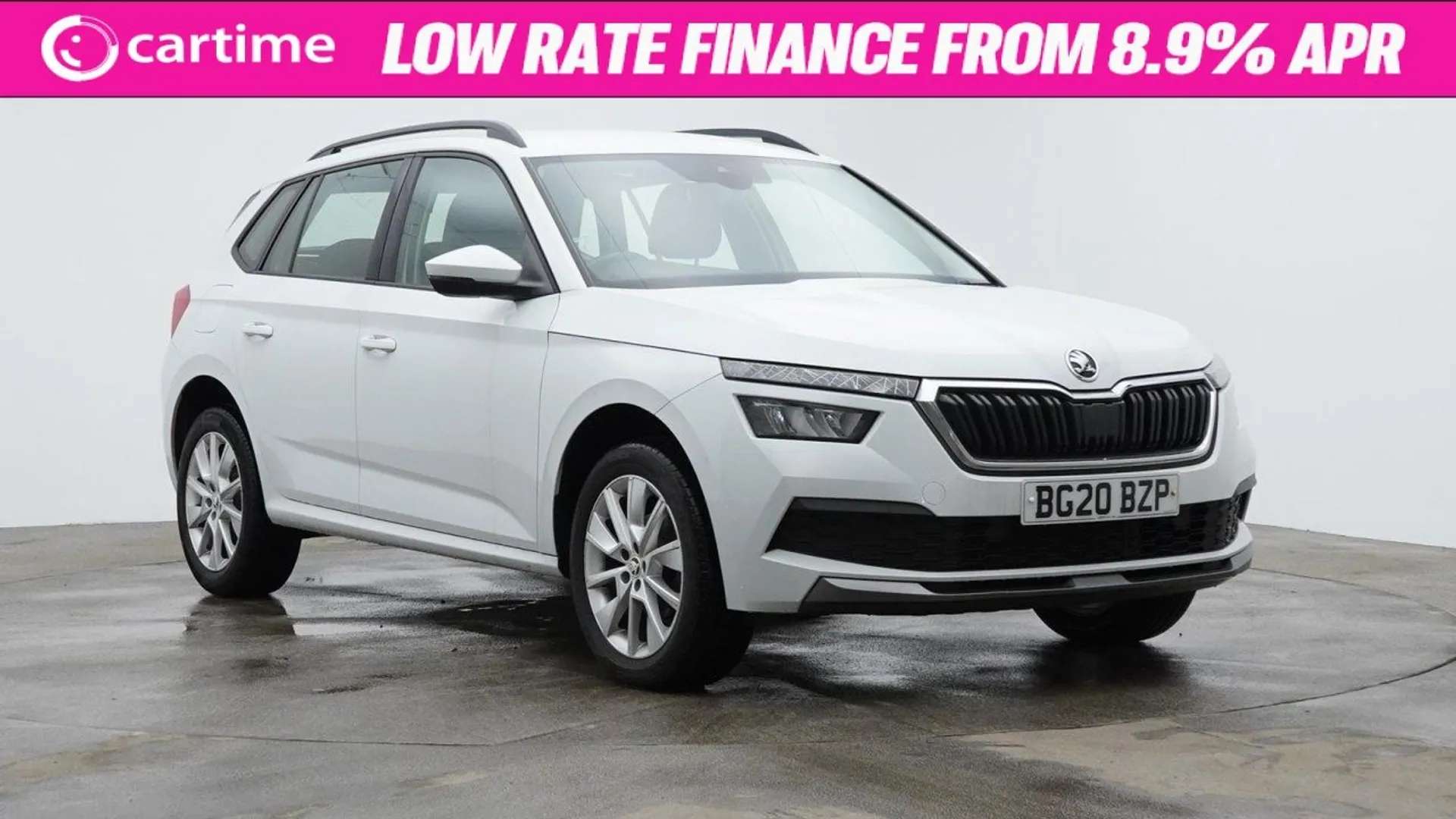 A 2020 SKODA KAMIQ 1.0 SE TSI DSG 5d 114 BHP Apple CarPlay / Android Auto, 8in Touchscreen Display, Bluetooth, Rear Parking Sensors, Cruise Control Candy White, 17-Inch A 2020 SKODA KAMIQ 1.0 SE TSI DSG 5d 114 BHP Apple CarPlay / Android Auto, 8in Touchscreen Display, Bluetooth, Rear Parking Sensors, Cruise Control Candy White, 17-Inch