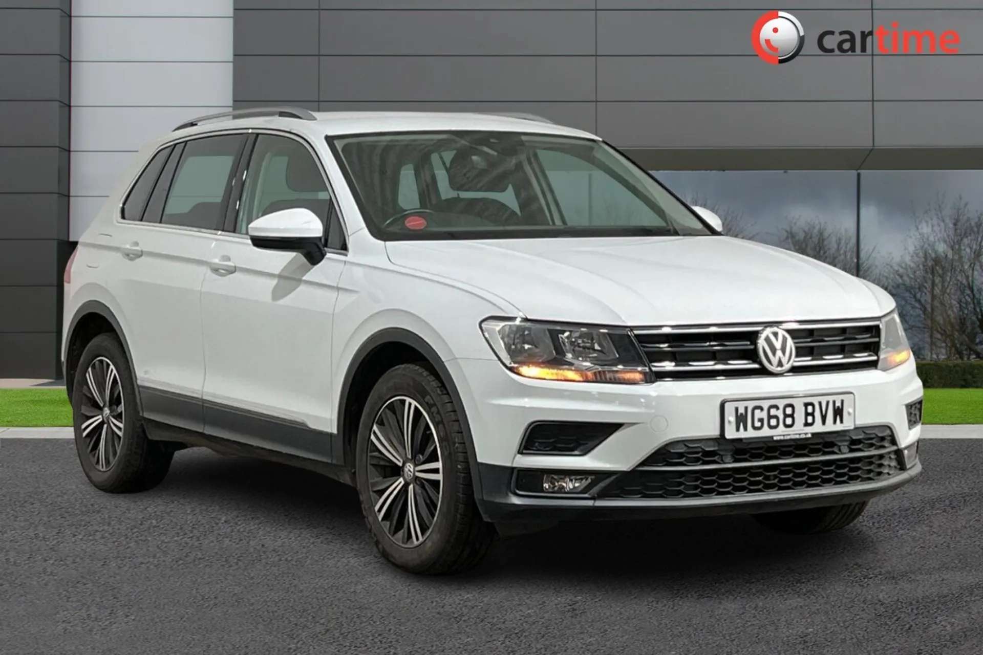 A 2018 VOLKSWAGEN TIGUAN 2.0 SE NAVIGATION TDI DSG 5d 148 BHP 8in Satellite Navigation System, Front / Rear Parking Sensors, Apple CarPlay / Android Auto, Adaptive Cruise Cont A 2018 VOLKSWAGEN TIGUAN 2.0 SE NAVIGATION TDI DSG 5d 148 BHP 8in Satellite Navigation System, Front / Rear Parking Sensors, Apple CarPlay / Android Auto, Adaptive Cruise Cont