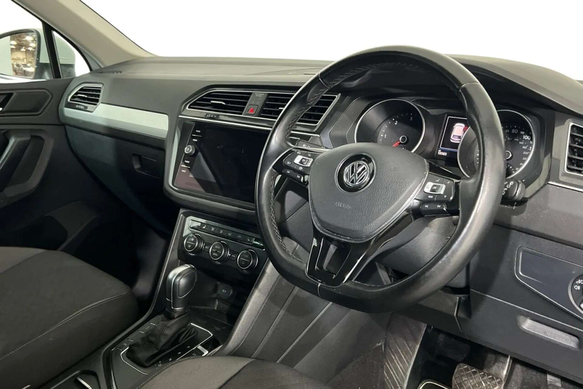 2018 VOLKSWAGEN TIGUAN 2018 VOLKSWAGEN TIGUAN