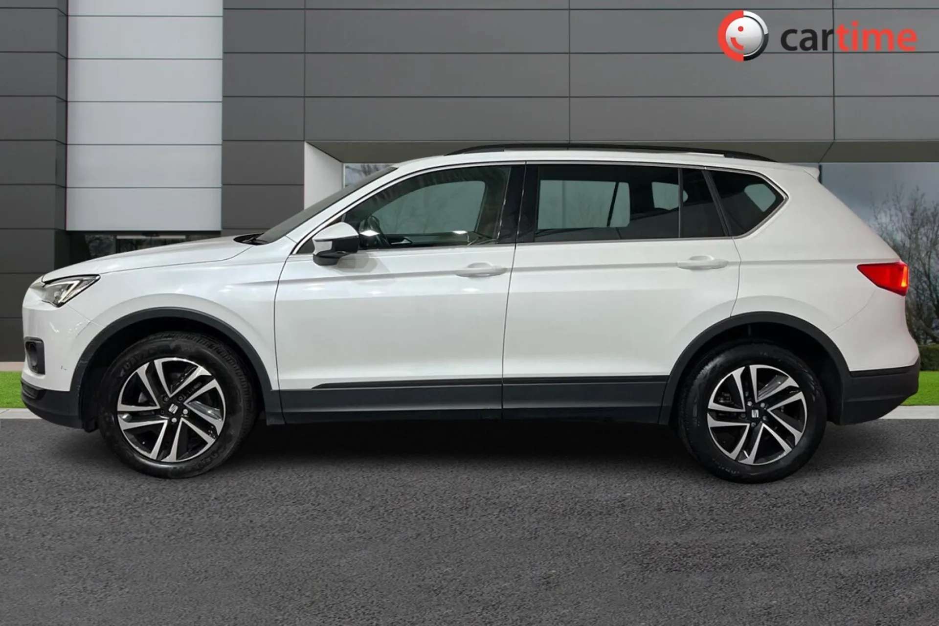 A 2021 SEAT TARRACO 1.5 TSI EVO SE TECHNOLOGY DSG 5d 148 BHP Android Auto/Apple CarPlay, Seven Seats, Privacy Glass, LED Headlights, Park Assist Oryx White, 18-Inch Alloy A 2021 SEAT TARRACO 1.5 TSI EVO SE TECHNOLOGY DSG 5d 148 BHP Android Auto/Apple CarPlay, Seven Seats, Privacy Glass, LED Headlights, Park Assist Oryx White, 18-Inch Alloy