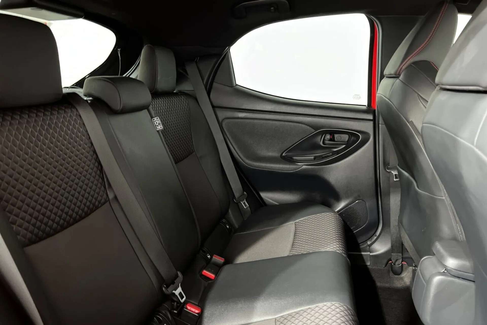 2021 TOYOTA YARIS 2021 TOYOTA YARIS