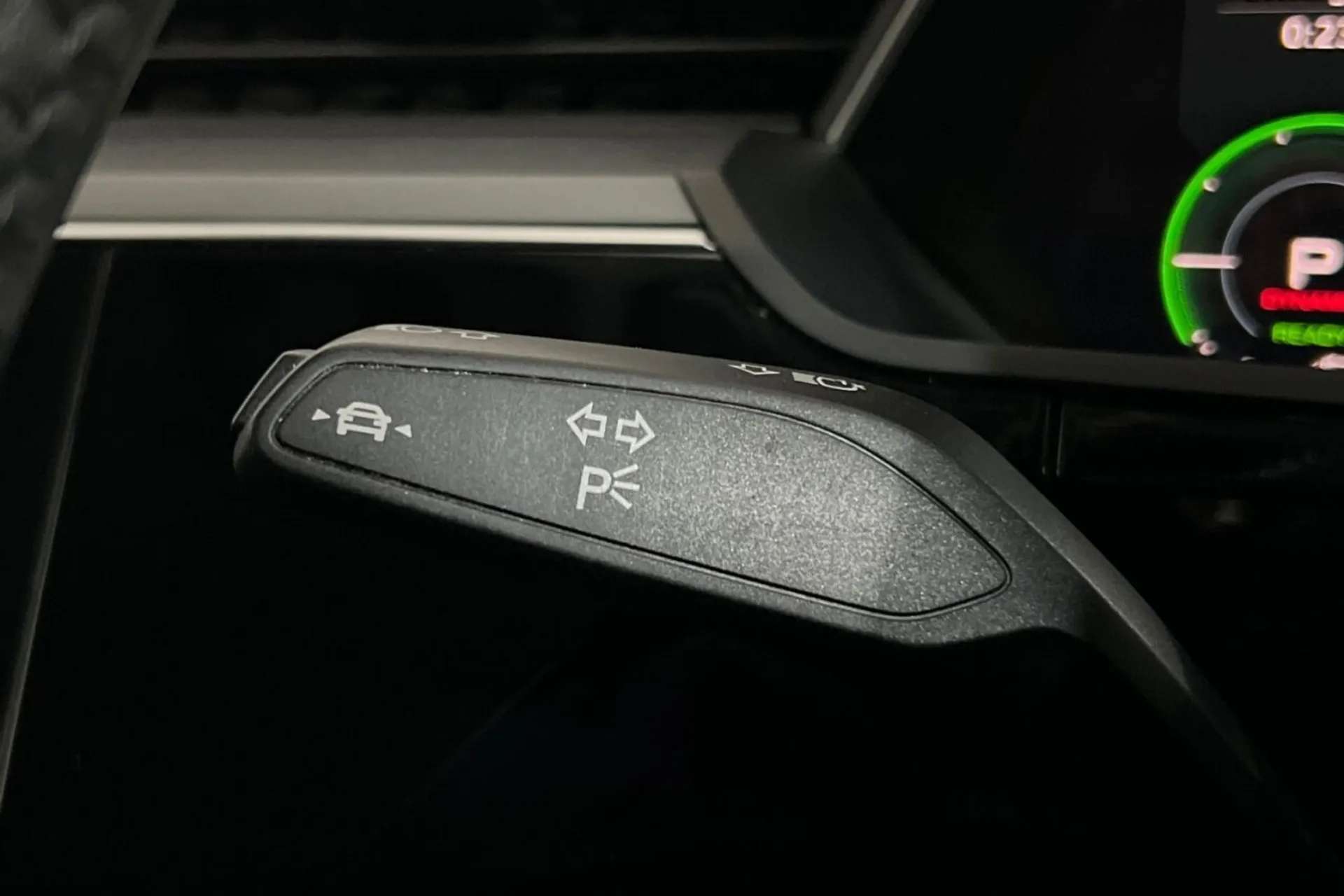 0 AUDI E-TRON 0 AUDI E-TRON