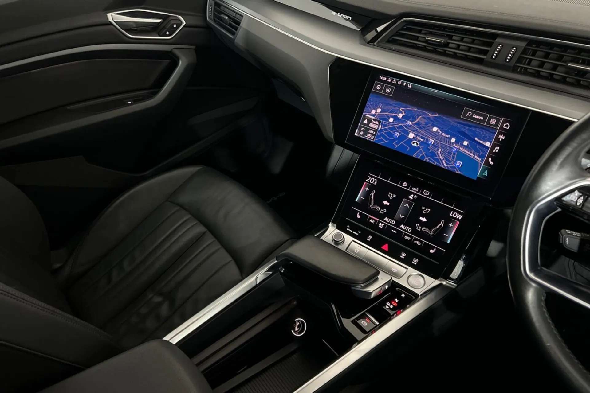 0 AUDI E-TRON 0 AUDI E-TRON