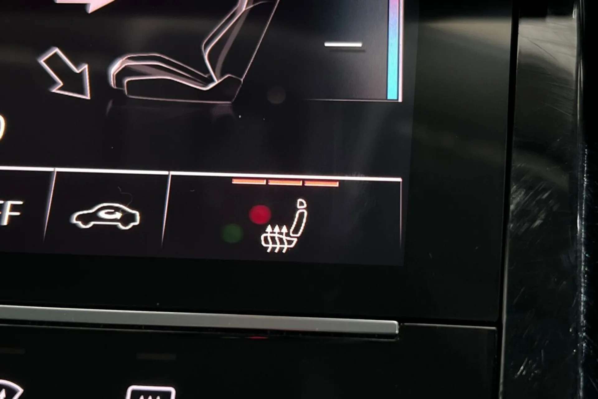 0 AUDI E-TRON 0 AUDI E-TRON