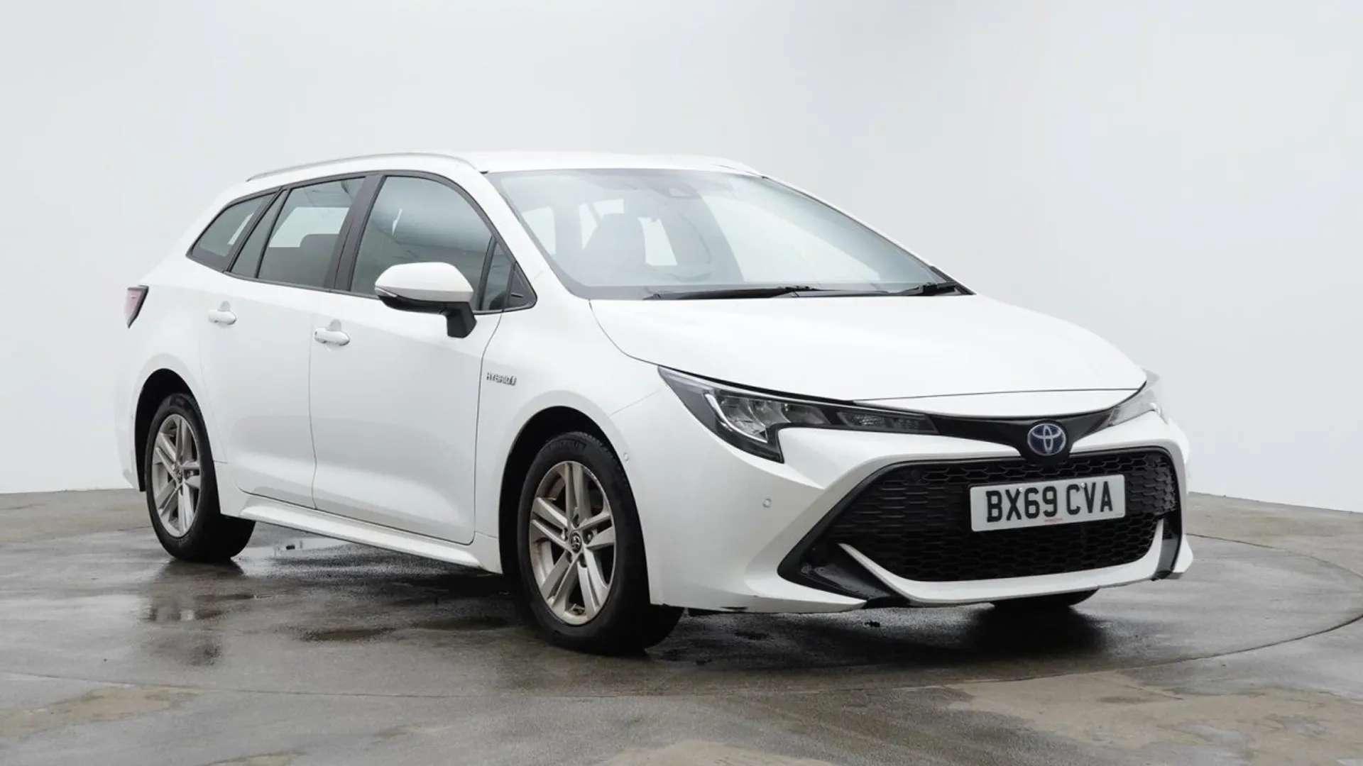 A 2020 TOYOTA COROLLA 1.8 ICON TECH 5d 121 BHP Heated Seats, 8-Inch Touchscreen, LED Headlights, DAB Radio/Bluetooth, Dual Climate Pure White, 16-Inch Alloy Wheels A 2020 TOYOTA COROLLA 1.8 ICON TECH 5d 121 BHP Heated Seats, 8-Inch Touchscreen, LED Headlights, DAB Radio/Bluetooth, Dual Climate Pure White, 16-Inch Alloy Wheels