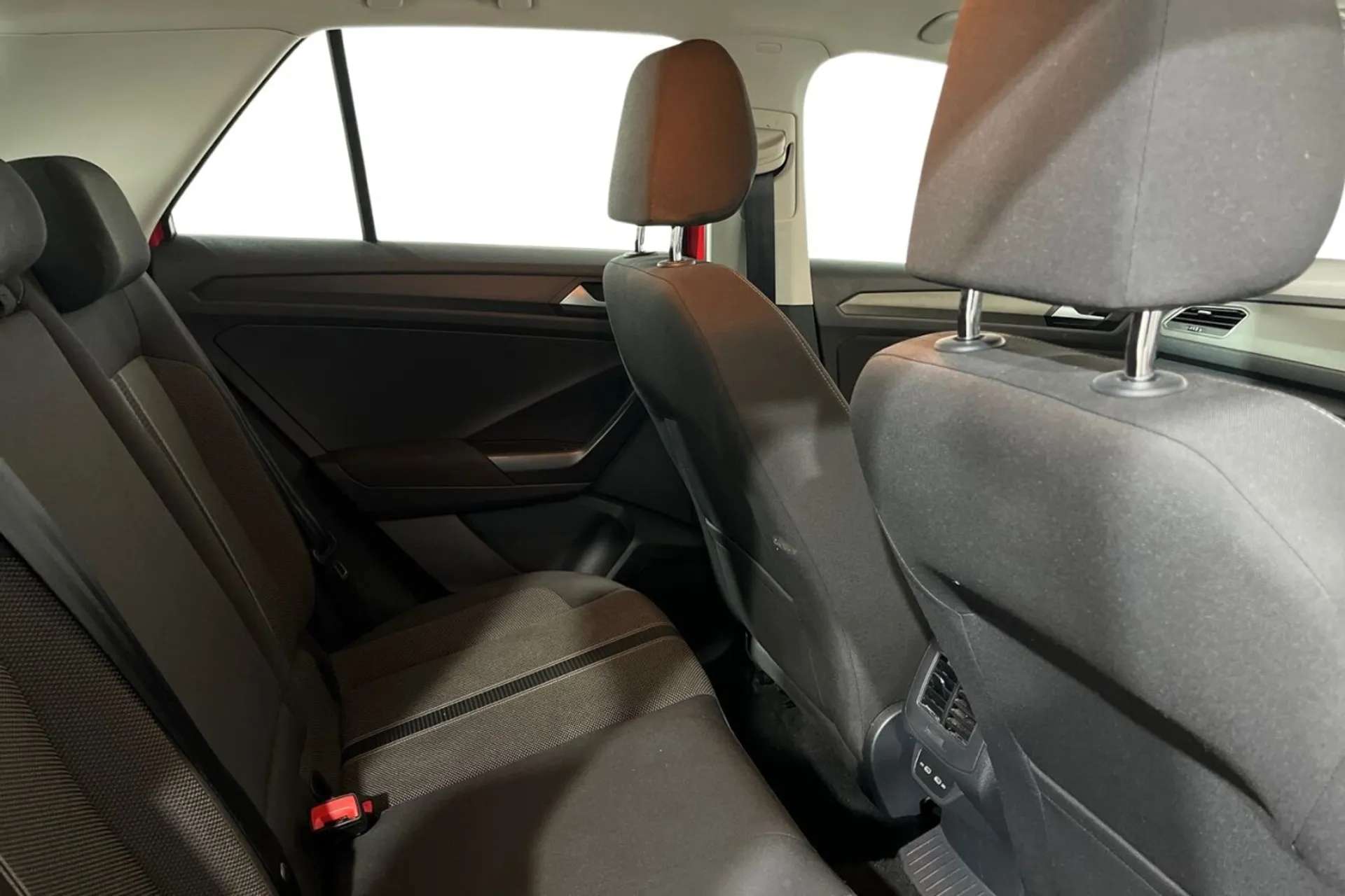 2021 VOLKSWAGEN T-ROC 2021 VOLKSWAGEN T-ROC