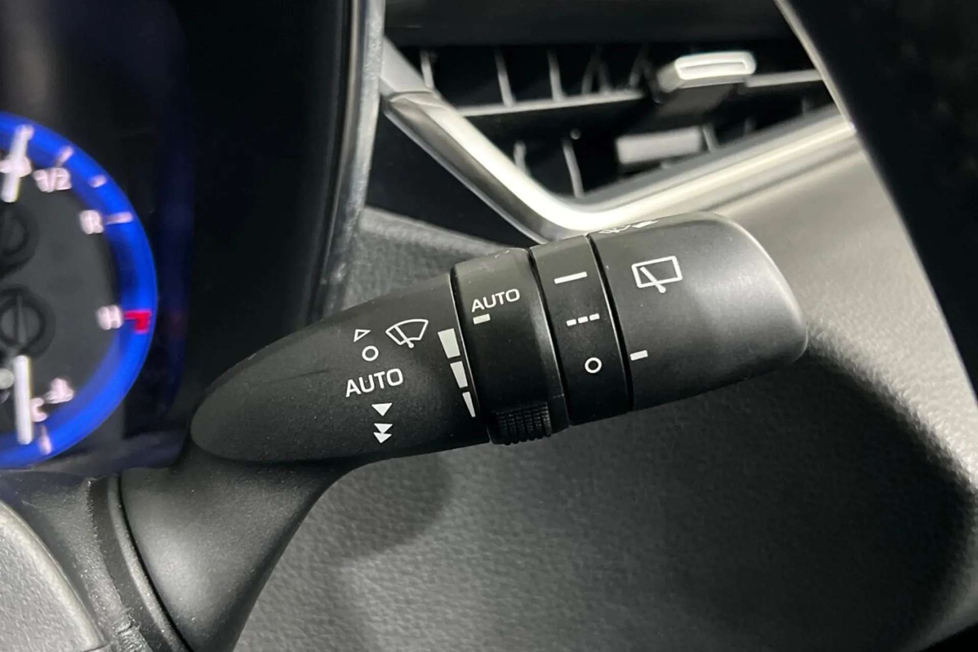 2020 TOYOTA COROLLA 2020 TOYOTA COROLLA