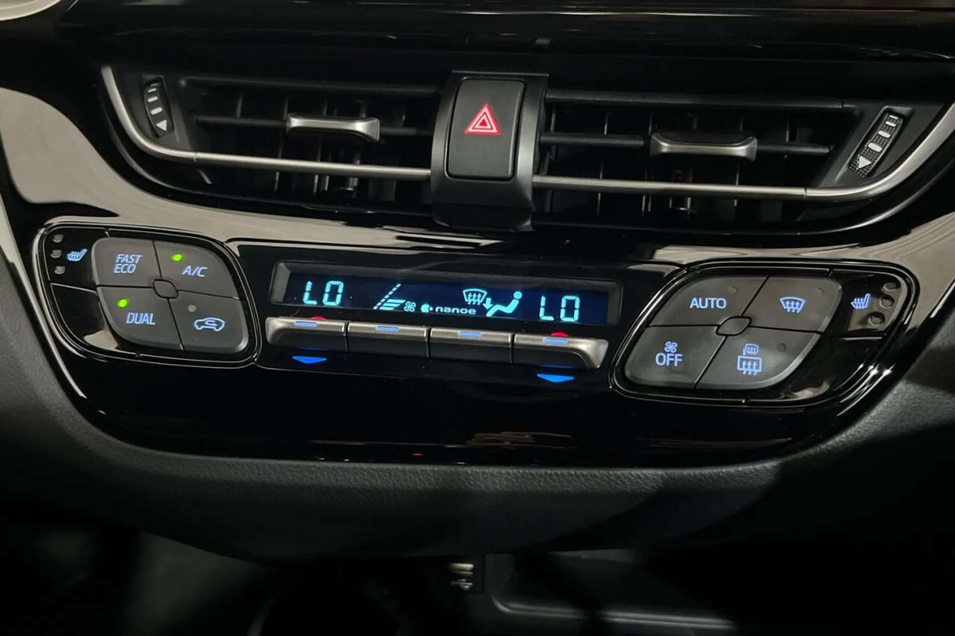 2020 TOYOTA CHR 2020 TOYOTA CHR