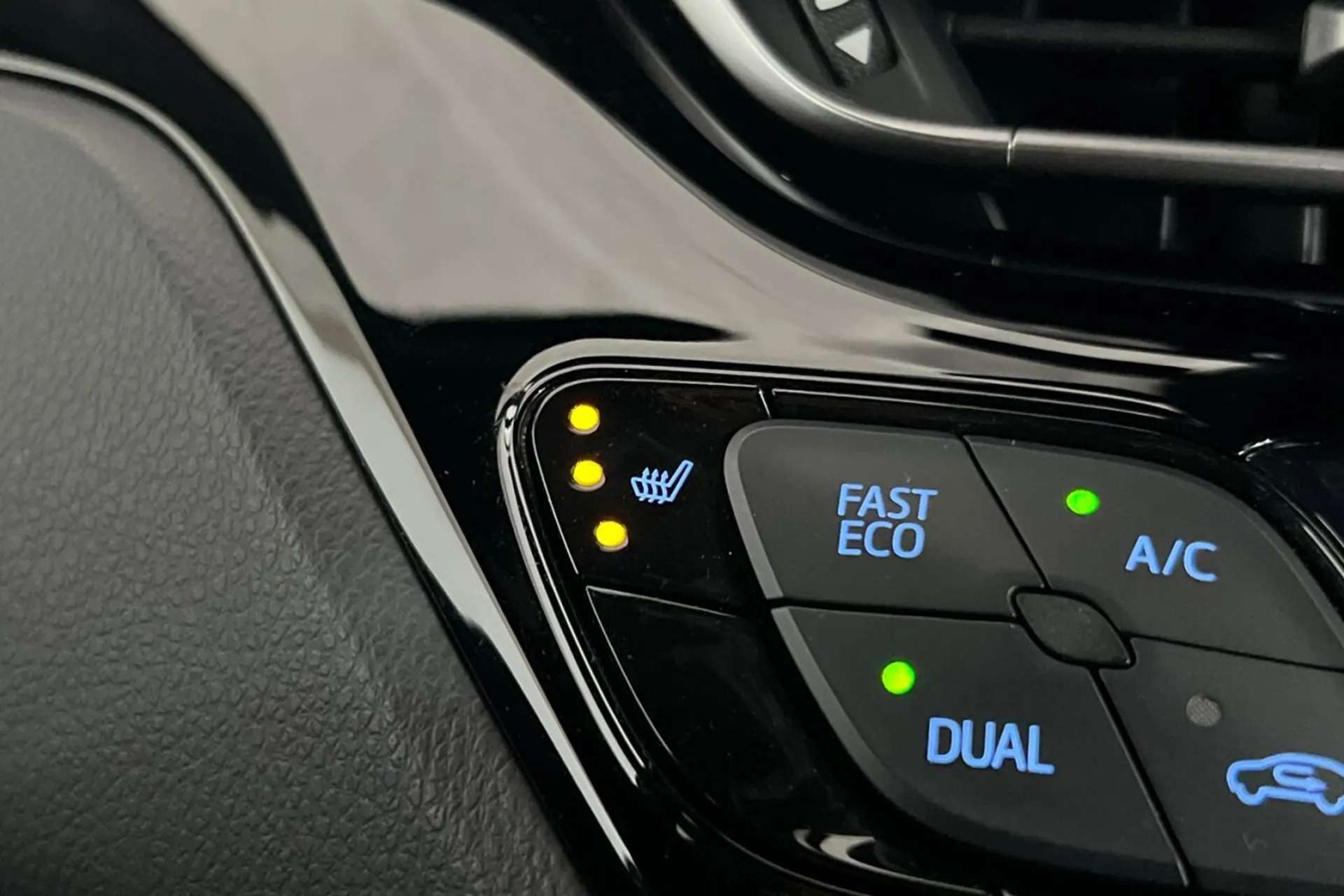 2020 TOYOTA CHR 2020 TOYOTA CHR