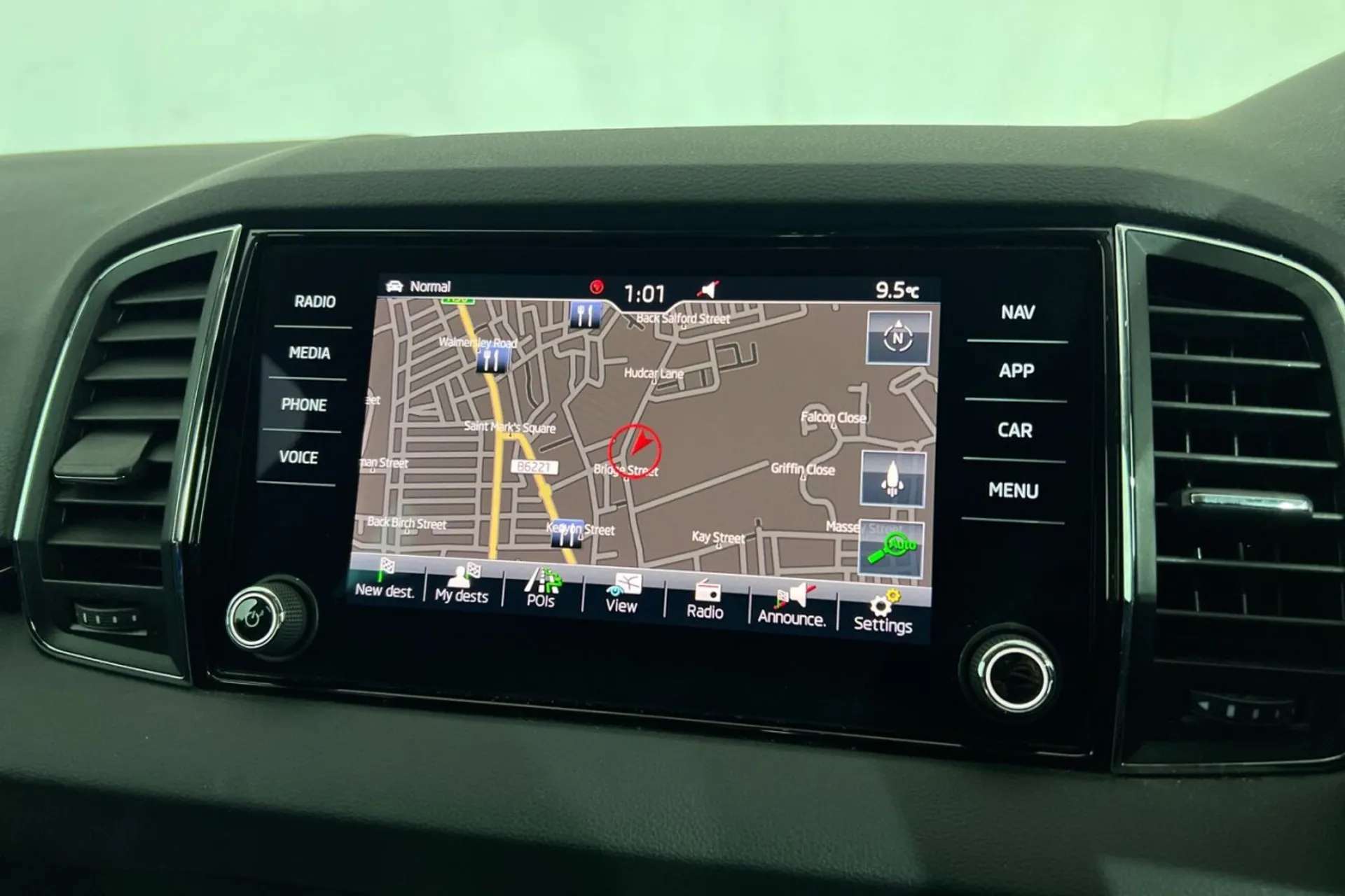 2020 SKODA KAROQ 2020 SKODA KAROQ