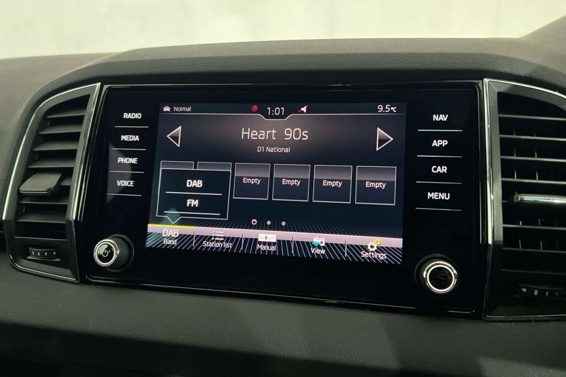 2020 SKODA KAROQ 2020 SKODA KAROQ