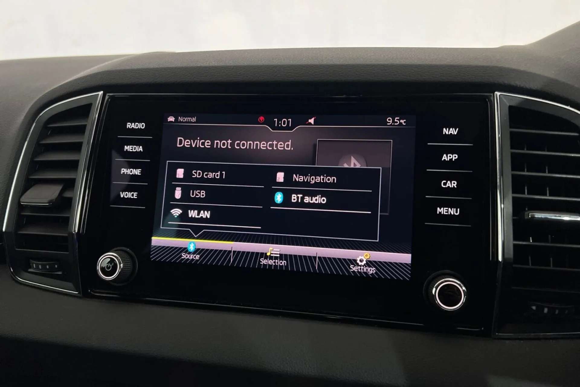 2020 SKODA KAROQ 2020 SKODA KAROQ