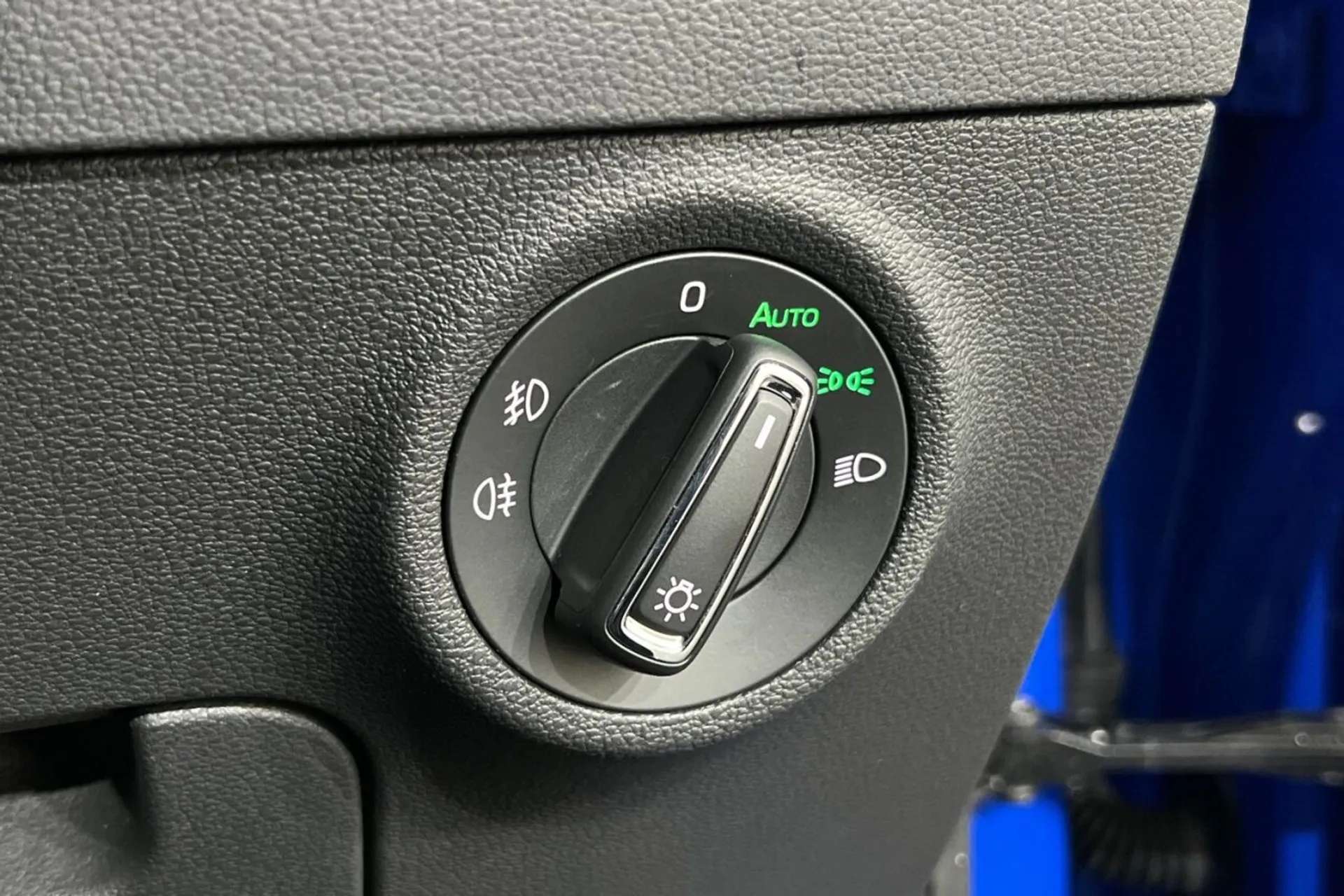 2020 SKODA KAROQ 2020 SKODA KAROQ