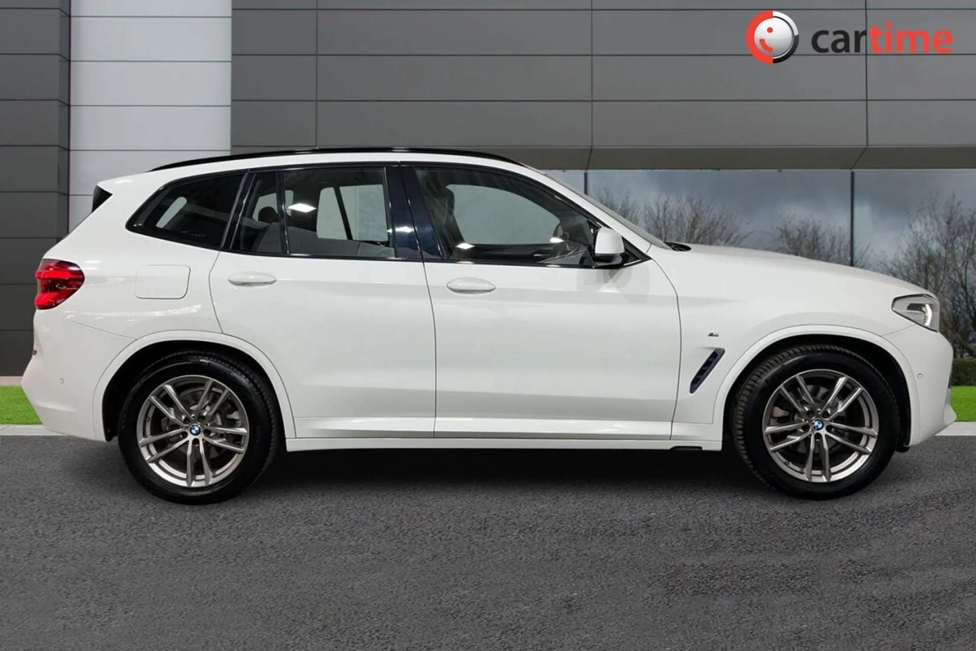 A 2018 BMW X3 2.0 XDRIVE20I M SPORT 5d 181 BHP Panoramic Sunroof, Black Leather, Reverse Camera, Front / Rear Park Sensors, Ambient Lighting Alpine White, 19-Inch A A 2018 BMW X3 2.0 XDRIVE20I M SPORT 5d 181 BHP Panoramic Sunroof, Black Leather, Reverse Camera, Front / Rear Park Sensors, Ambient Lighting Alpine White, 19-Inch A