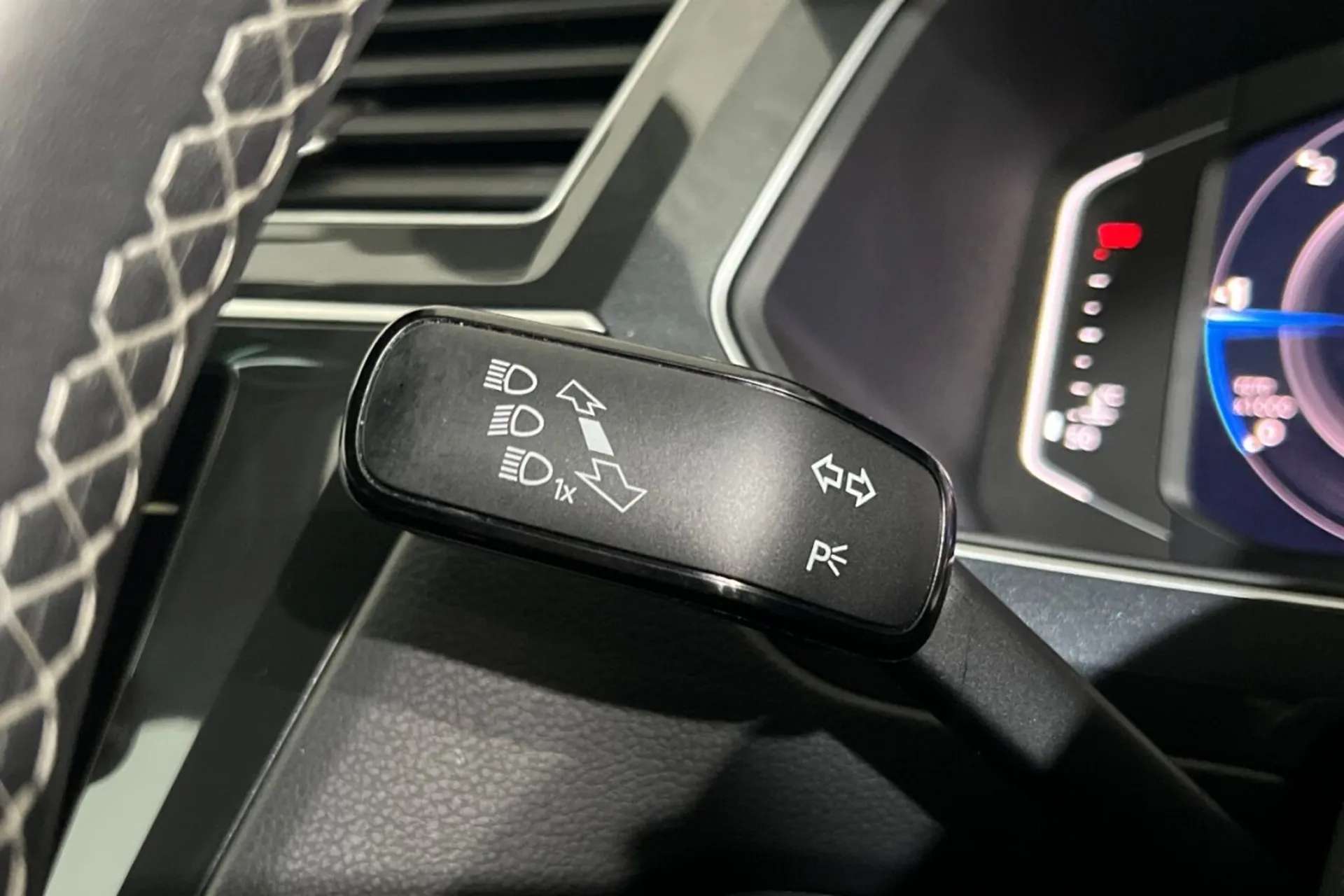 2020 VOLKSWAGEN TIGUAN 2020 VOLKSWAGEN TIGUAN