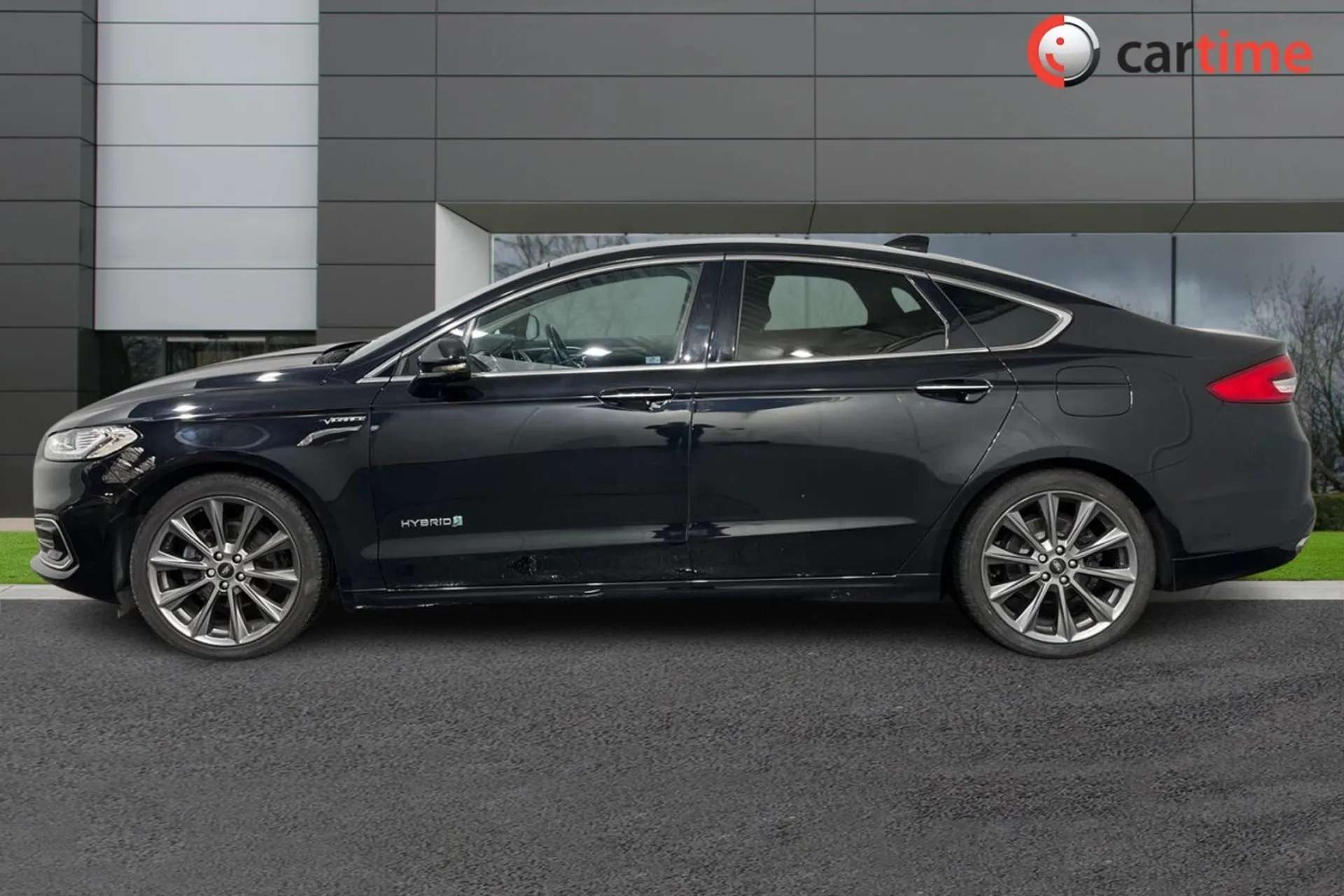 A 2020 FORD MONDEO 2.0 VIGNALE 4d 186 BHP Heated Front Seats, Touchscreen, Front / Rear Park Sensors, Satellite Navigation, 19-inch Alloy Wheels Agate Black, 19-Inch All A 2020 FORD MONDEO 2.0 VIGNALE 4d 186 BHP Heated Front Seats, Touchscreen, Front / Rear Park Sensors, Satellite Navigation, 19-inch Alloy Wheels Agate Black, 19-Inch All