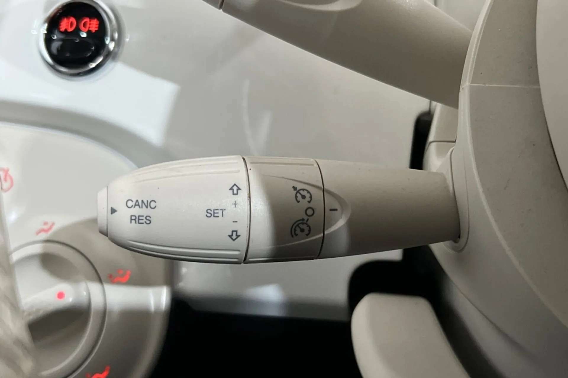 2019 FIAT 500 2019 FIAT 500