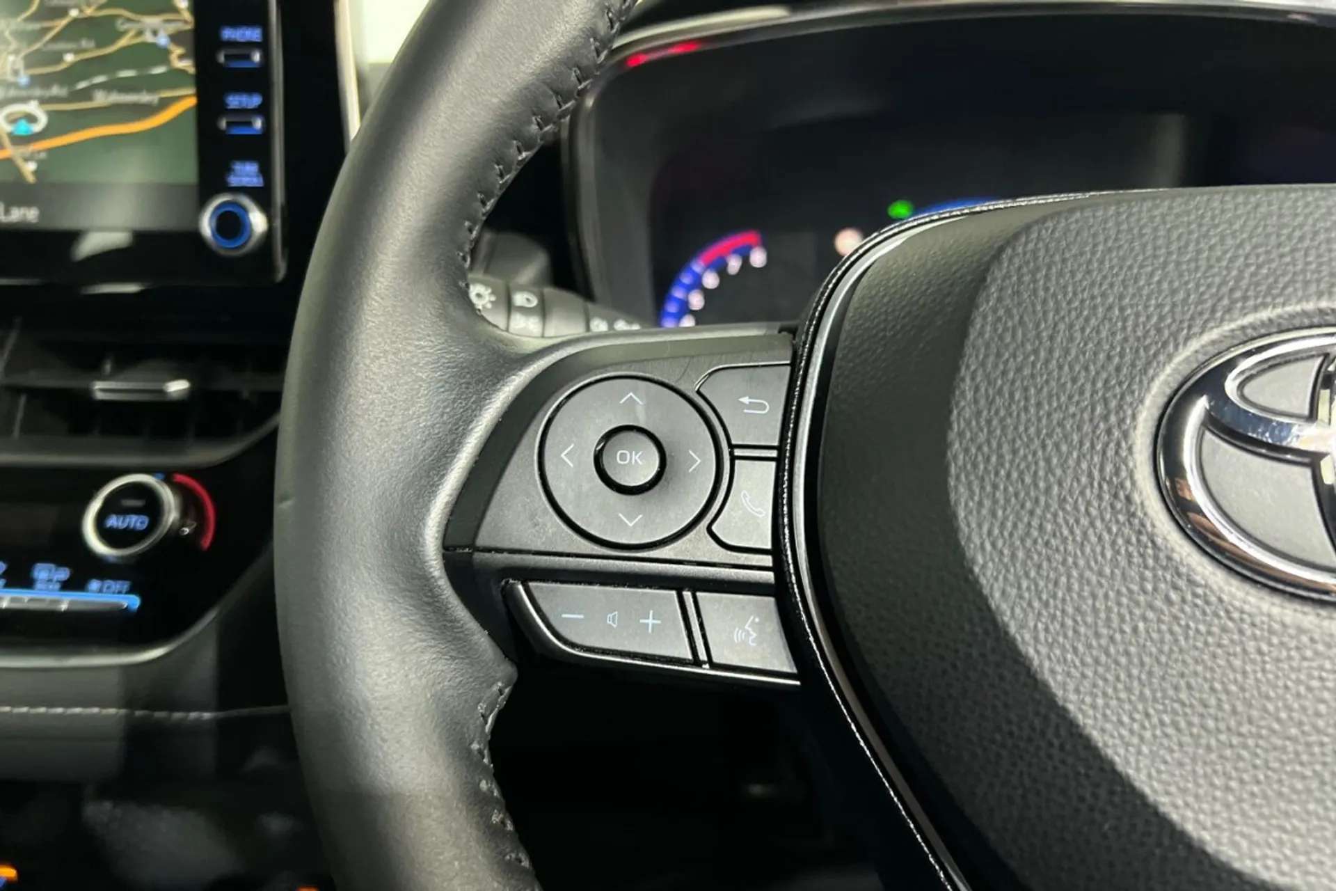 2021 TOYOTA COROLLA 2021 TOYOTA COROLLA