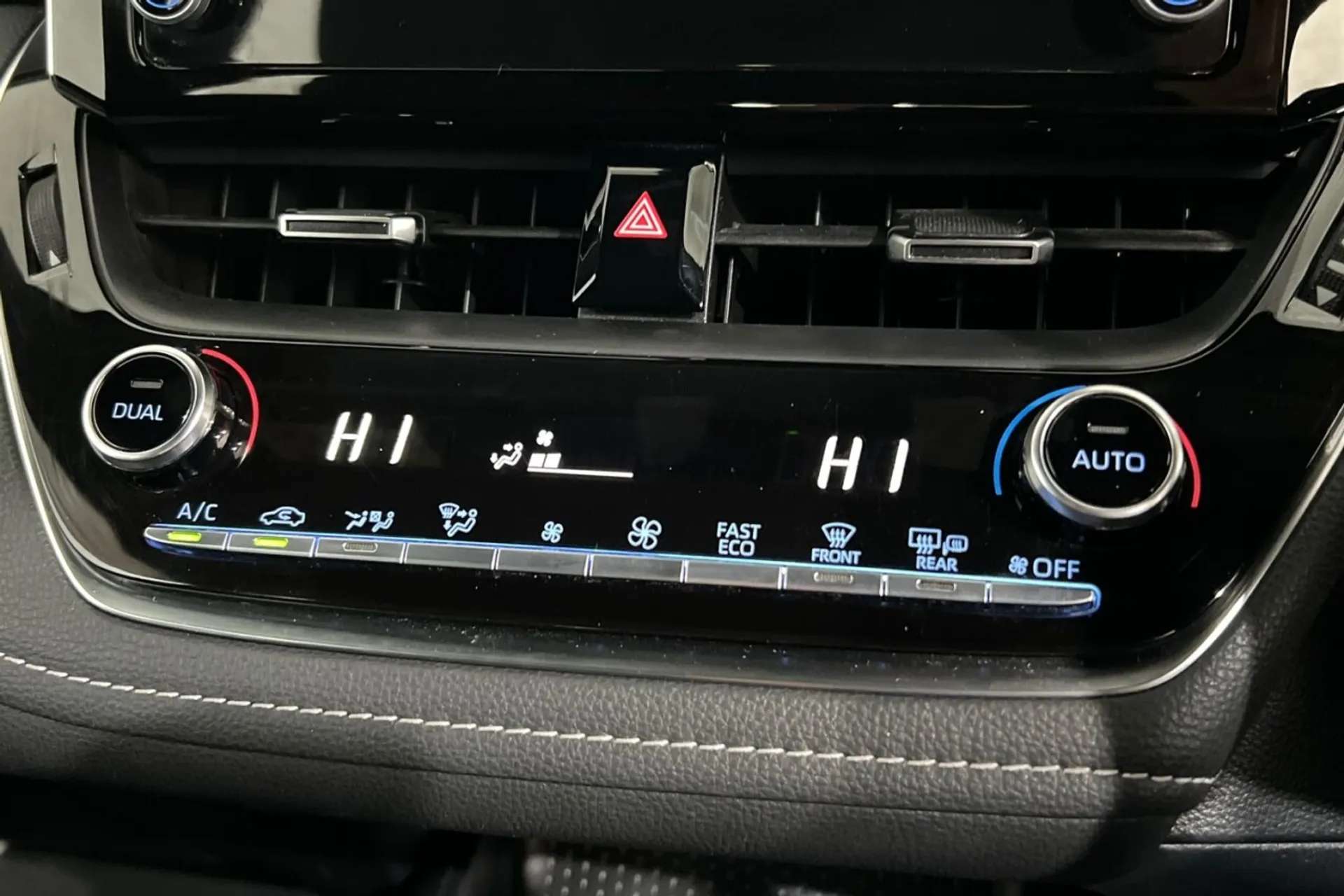 2021 TOYOTA COROLLA 2021 TOYOTA COROLLA