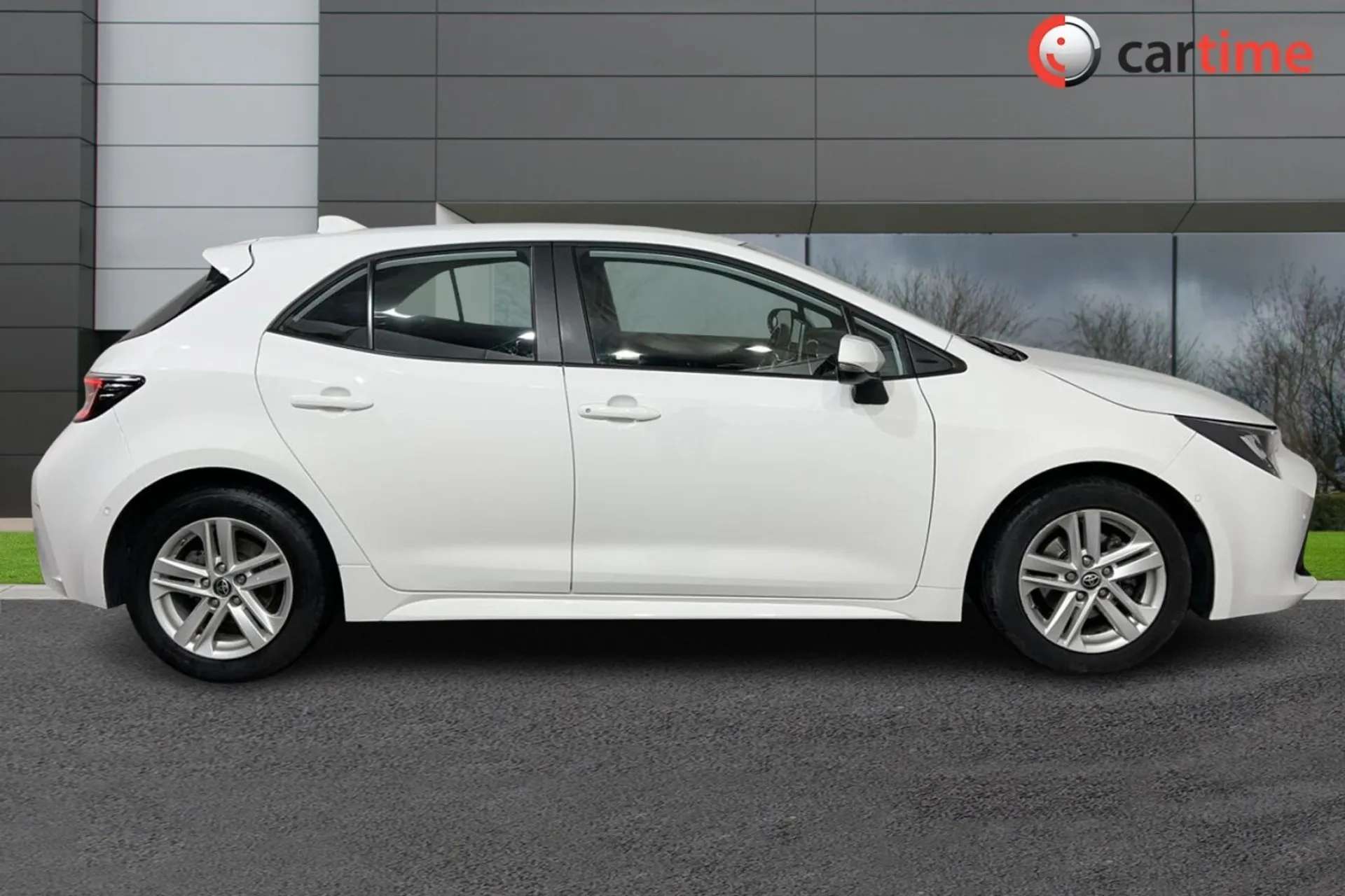 A 2022 TOYOTA COROLLA 1.8 ICON TECH 5d 121 BHP Heated Seats, 8-Inch Touchscreen, LED Headlights, DAB Radio/Bluetooth, Dual Climate Pure White, 16-Inch Alloy Wheels A 2022 TOYOTA COROLLA 1.8 ICON TECH 5d 121 BHP Heated Seats, 8-Inch Touchscreen, LED Headlights, DAB Radio/Bluetooth, Dual Climate Pure White, 16-Inch Alloy Wheels