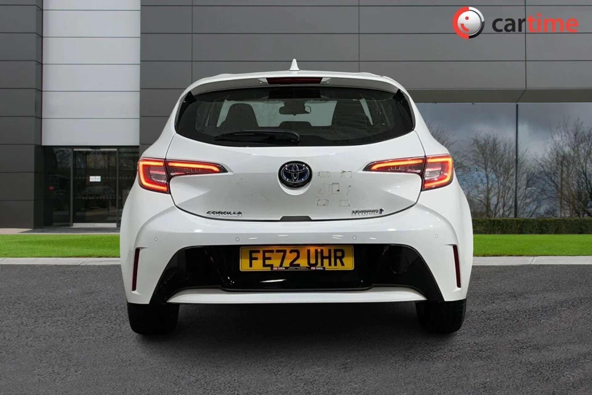 A 2022 TOYOTA COROLLA 1.8 ICON TECH 5d 121 BHP Heated Seats, 8-Inch Touchscreen, LED Headlights, DAB Radio/Bluetooth, Dual Climate Pure White, 16-Inch Alloy Wheels A 2022 TOYOTA COROLLA 1.8 ICON TECH 5d 121 BHP Heated Seats, 8-Inch Touchscreen, LED Headlights, DAB Radio/Bluetooth, Dual Climate Pure White, 16-Inch Alloy Wheels