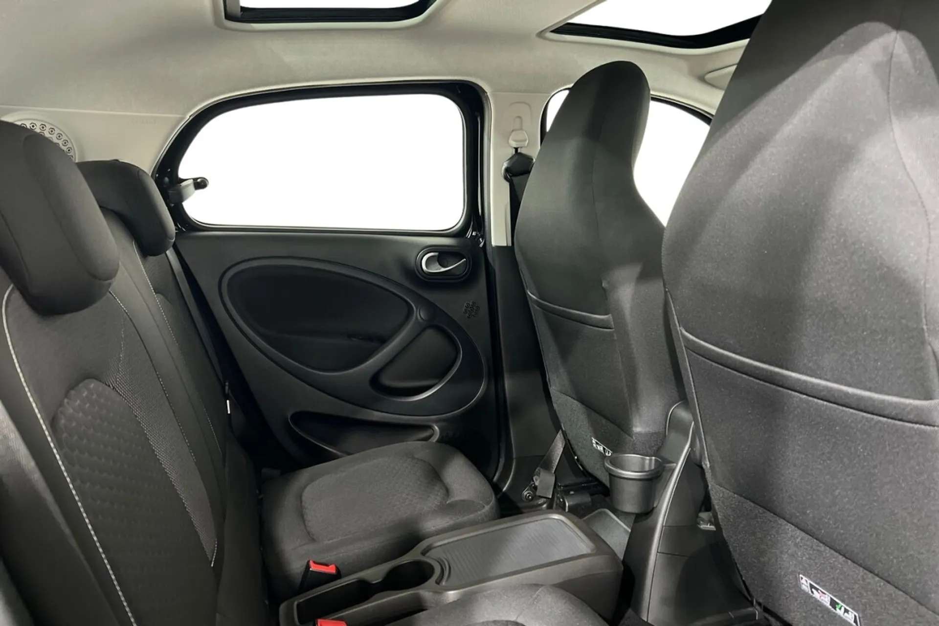 2020 SMART EQ FORFOUR 2020 SMART EQ FORFOUR