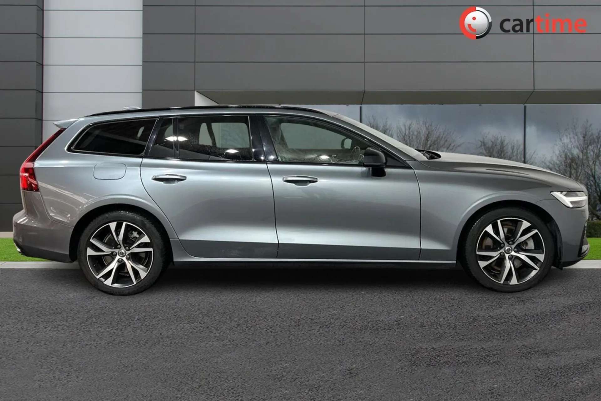 A 0 VOLVO V60 2.0 T8 TWIN ENGINE R-DESIGN PLUS AWD 5d 385 BHP Power Operated Tailgate, Heated Front Seats, Head Up Display, Sensus Navigation, Park Assist Osmium Gr A 0 VOLVO V60 2.0 T8 TWIN ENGINE R-DESIGN PLUS AWD 5d 385 BHP Power Operated Tailgate, Heated Front Seats, Head Up Display, Sensus Navigation, Park Assist Osmium Gr