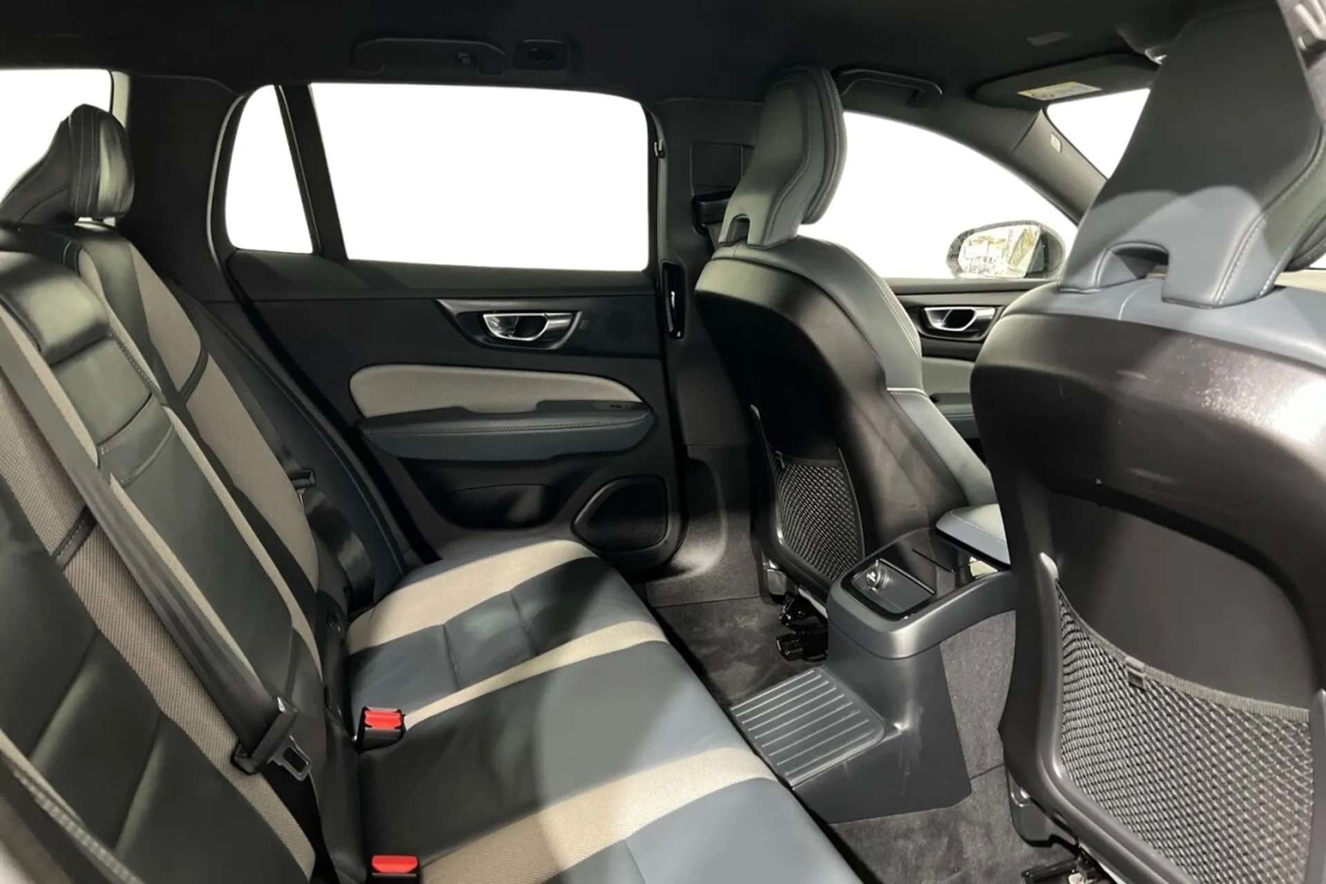 0 VOLVO V60 0 VOLVO V60