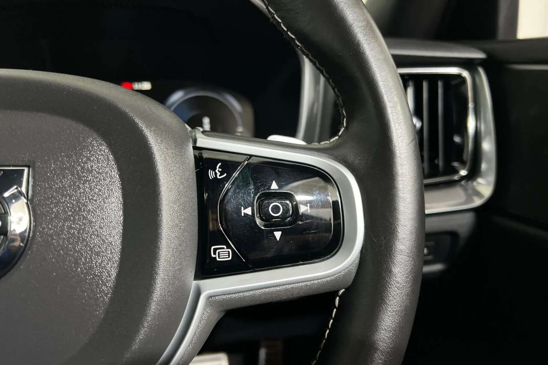 0 VOLVO V60 0 VOLVO V60