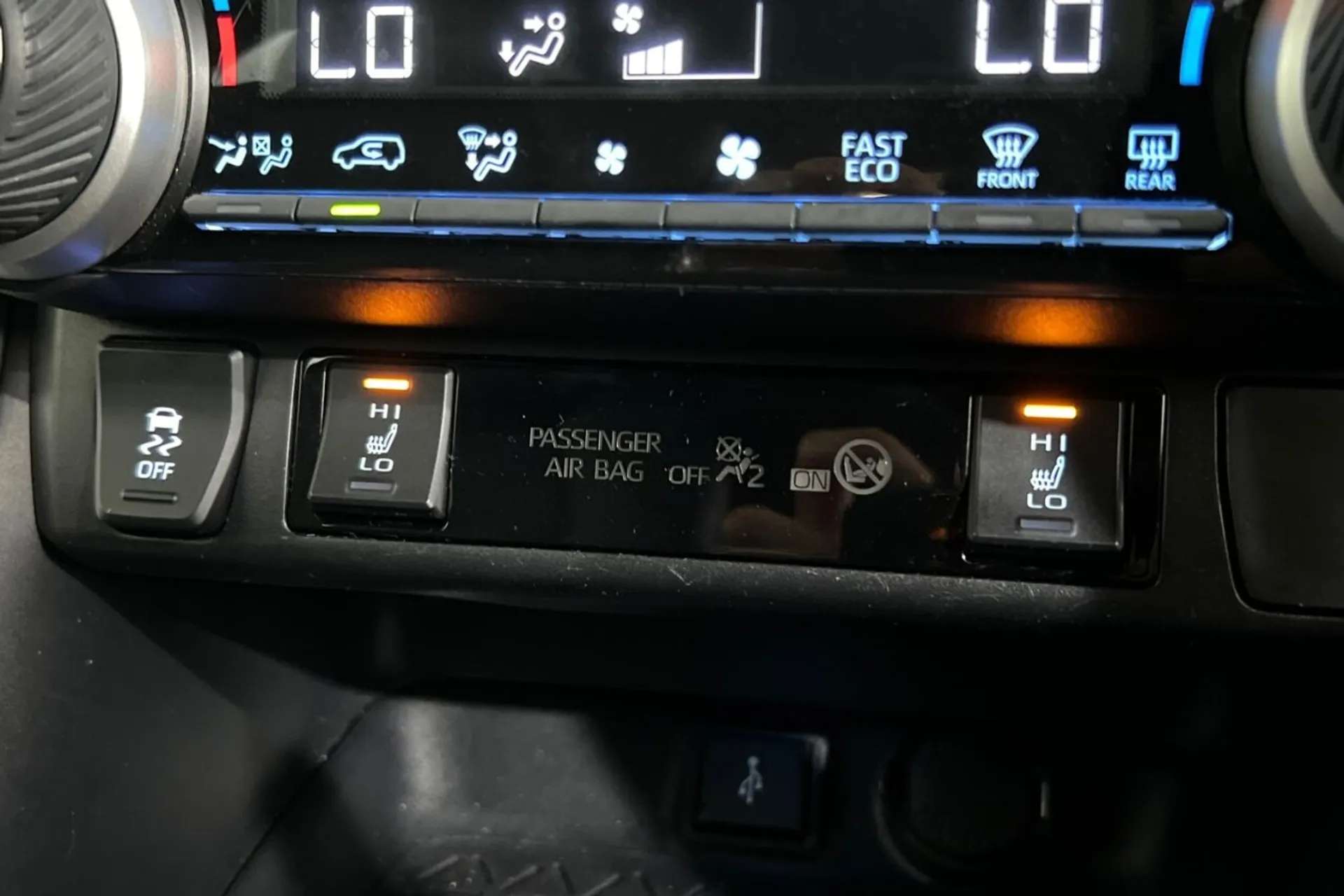 2020 TOYOTA RAV4 2020 TOYOTA RAV4