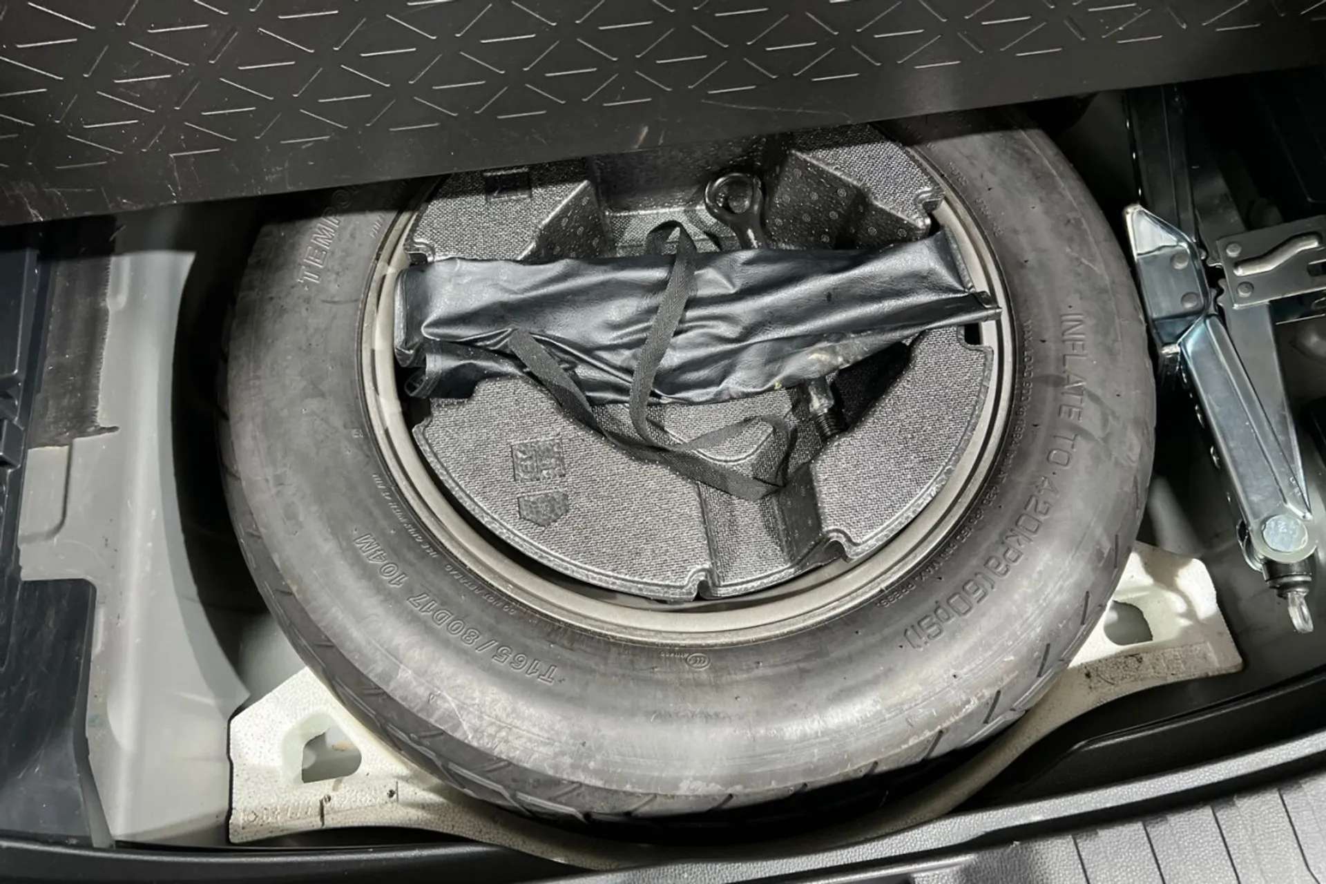 2020 TOYOTA RAV4 2020 TOYOTA RAV4