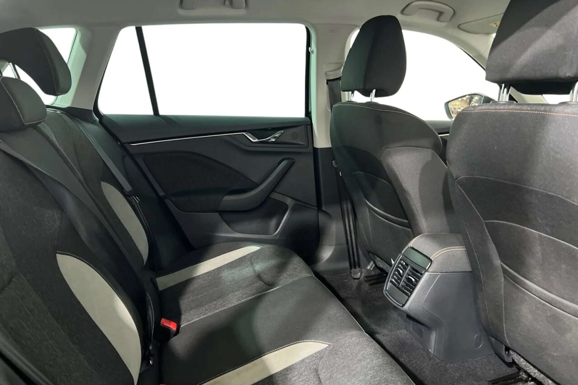 2021 SKODA KAMIQ 2021 SKODA KAMIQ