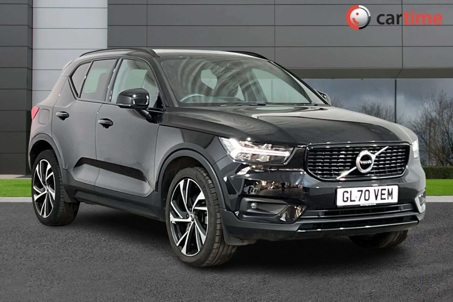 2021 VOLVO XC40 2021 VOLVO XC40