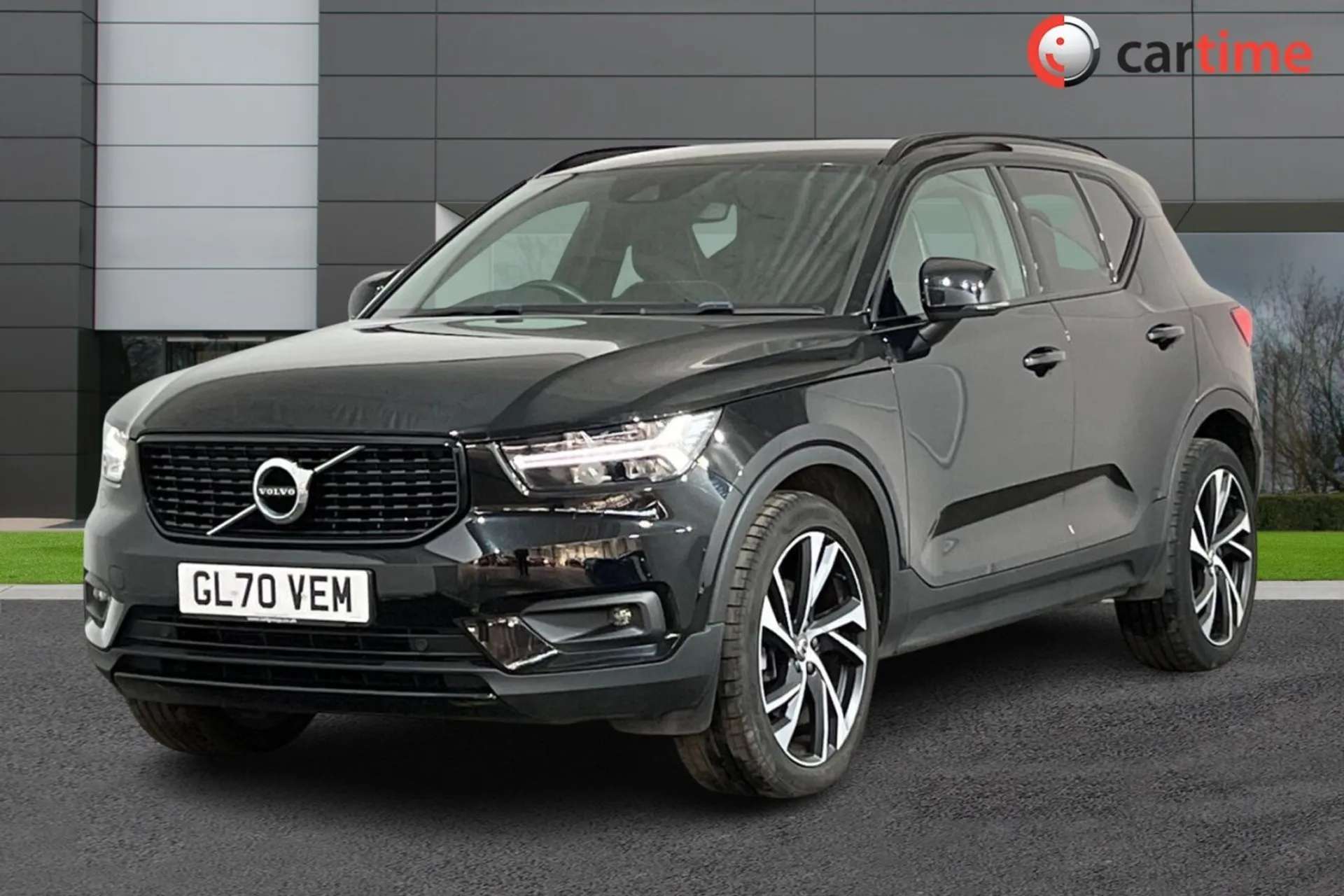 2021 VOLVO XC40 2021 VOLVO XC40