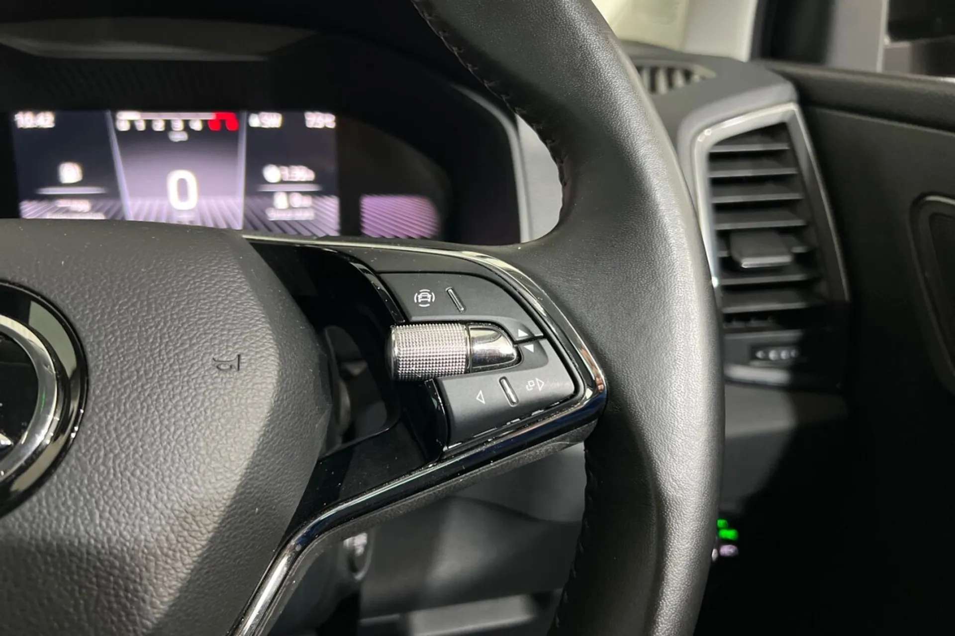 2022 SKODA KAROQ 2022 SKODA KAROQ