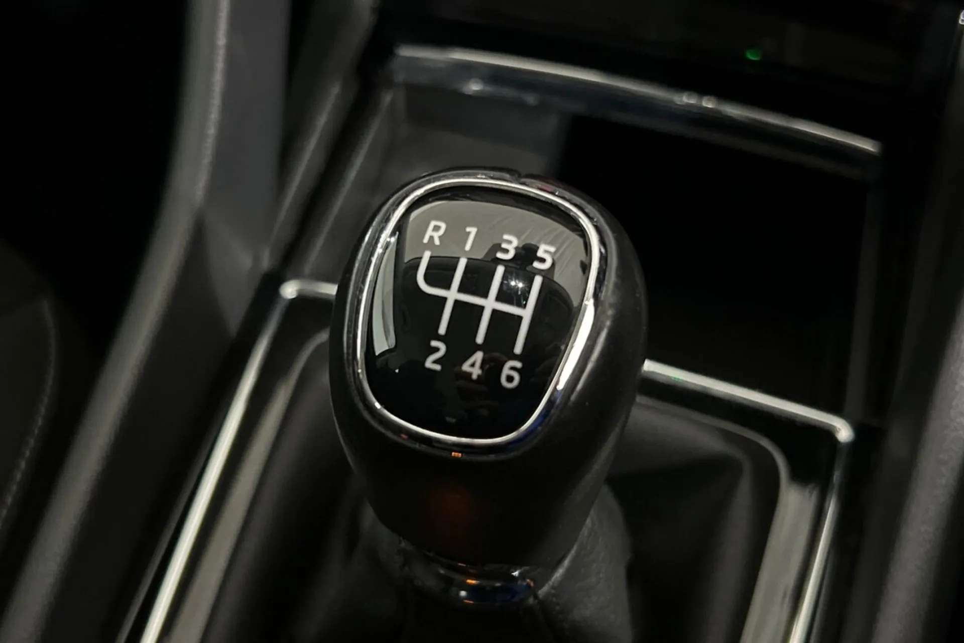 2022 SKODA KAROQ 2022 SKODA KAROQ